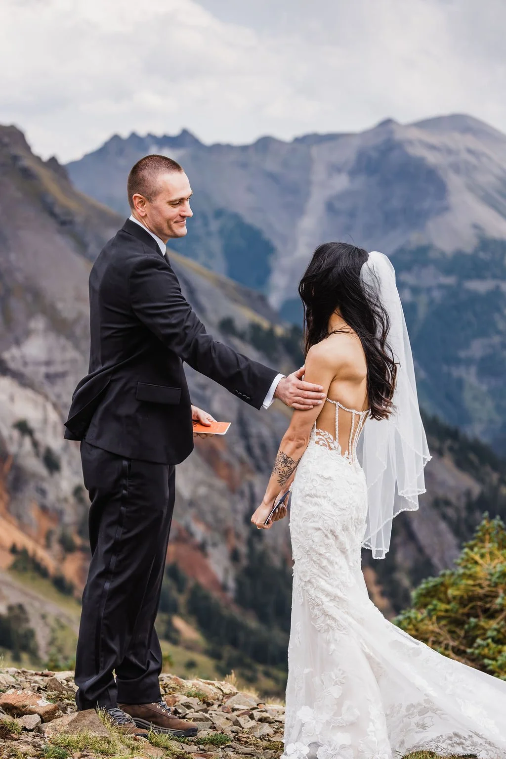 2-Day-Elopement-in-Ouray-Colorado_Vow-of-the-Wild-103.jpg