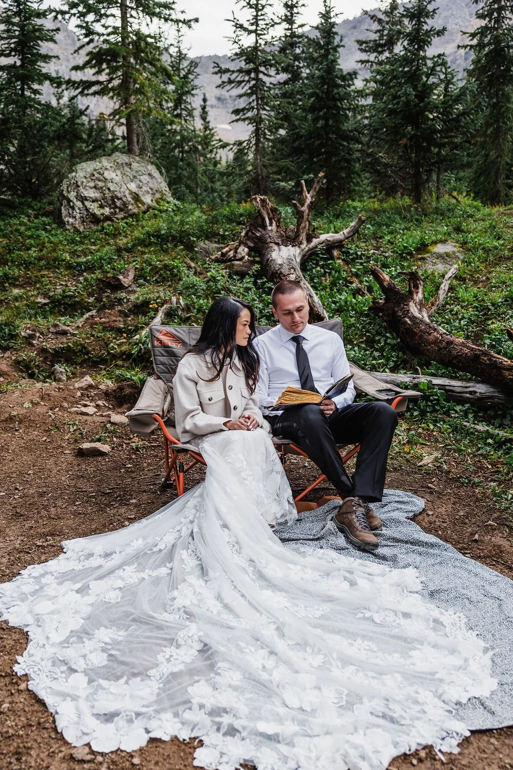 2-Day-Elopement-in-Ouray-Colorado_Vow-of-the-Wild-157.jpg