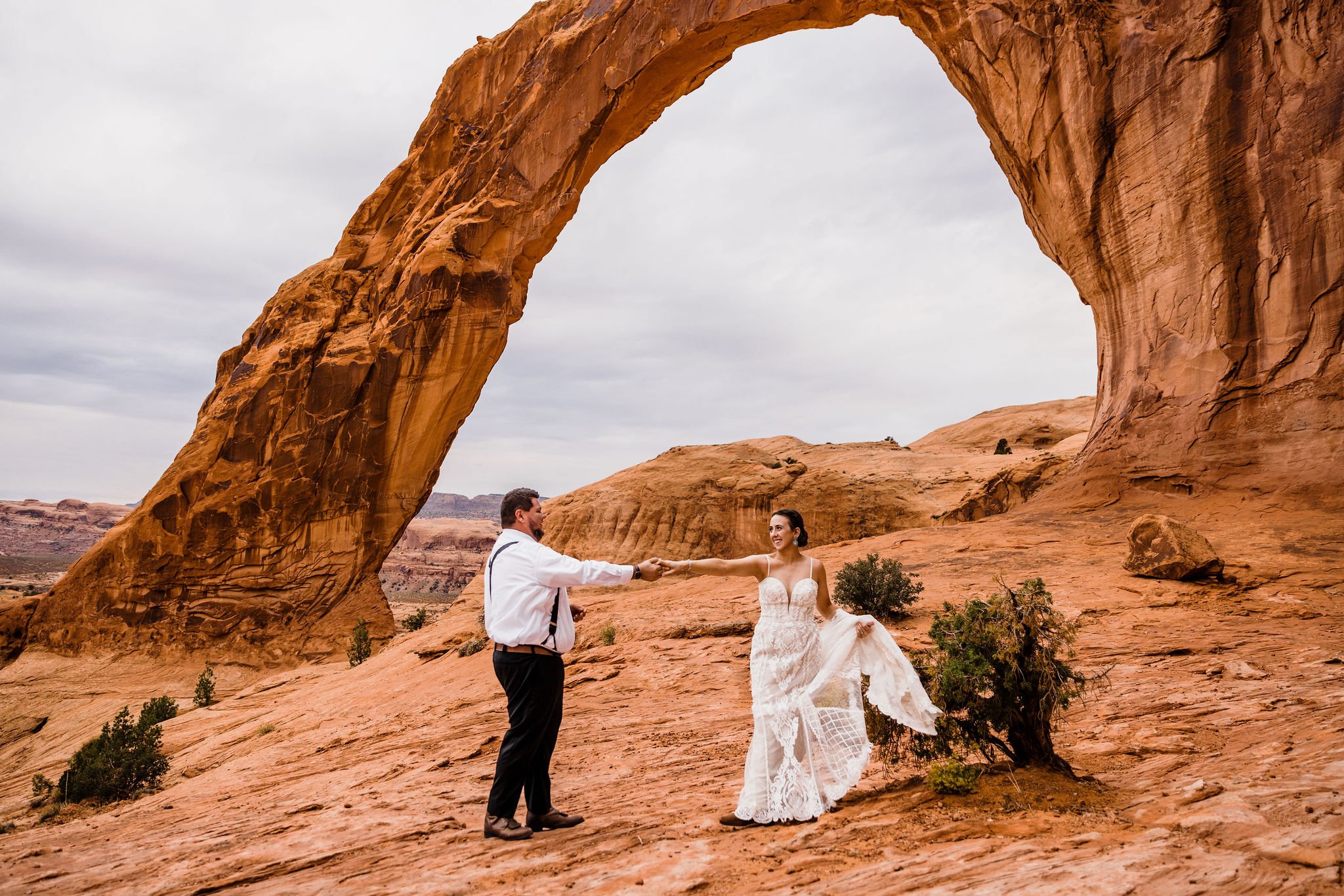 Moab elopement at an arch