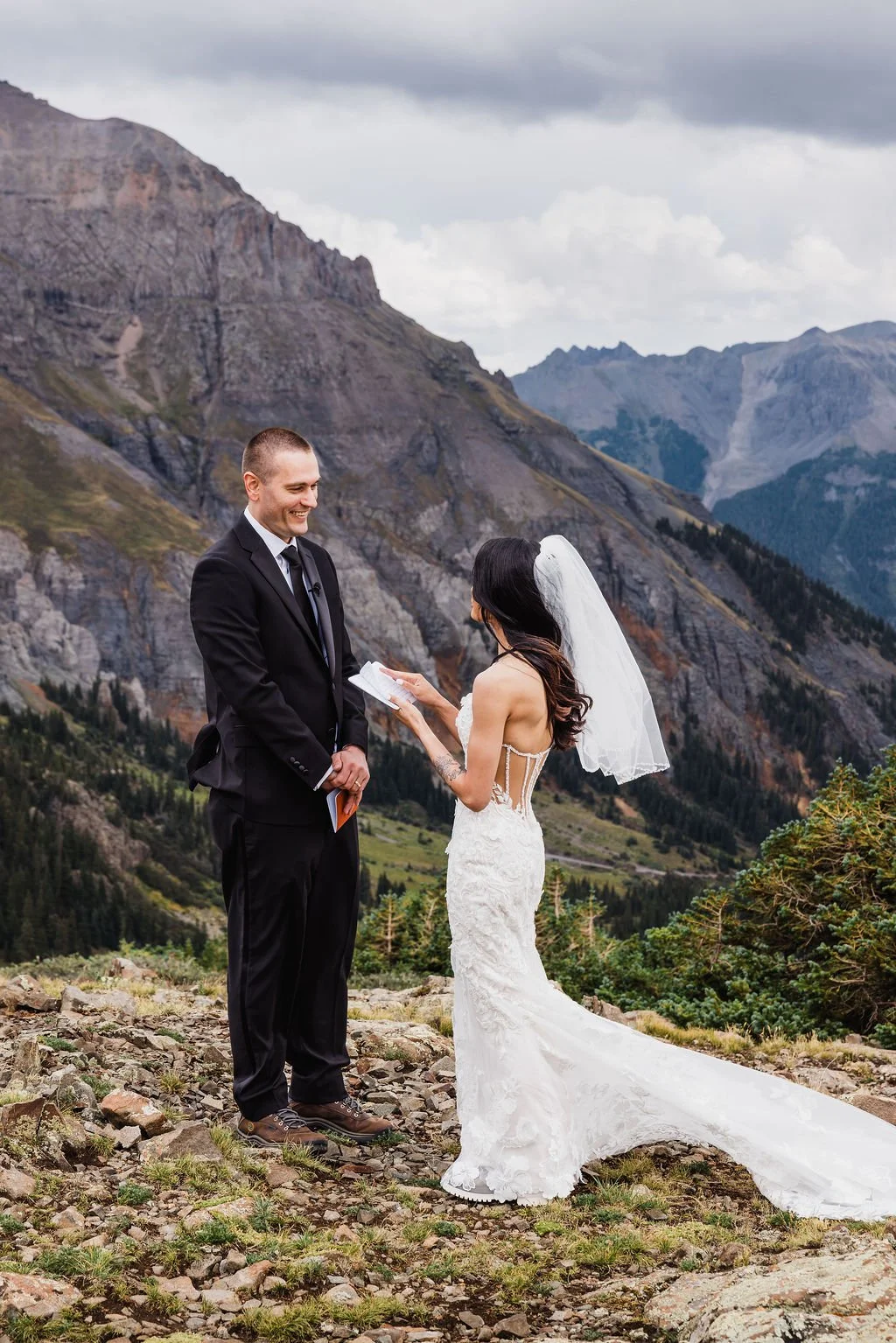 2-Day-Elopement-in-Ouray-Colorado_Vow-of-the-Wild-093.jpg