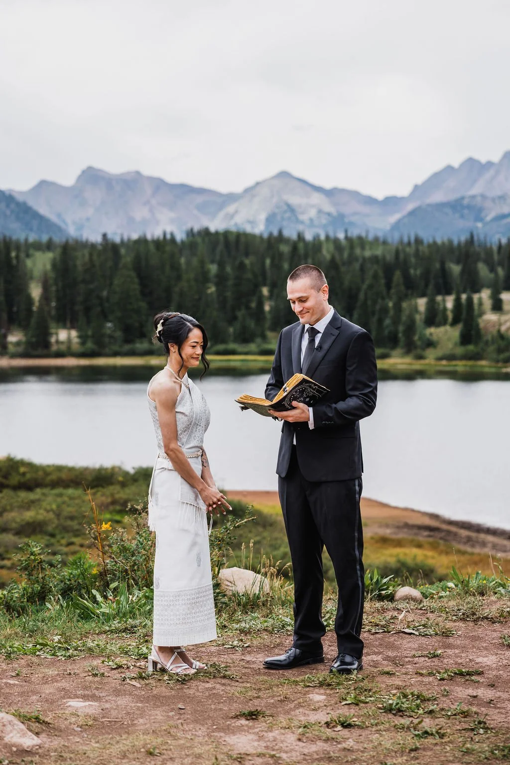 2-Day-Elopement-in-Ouray-Colorado_Vow-of-the-Wild-023.jpg