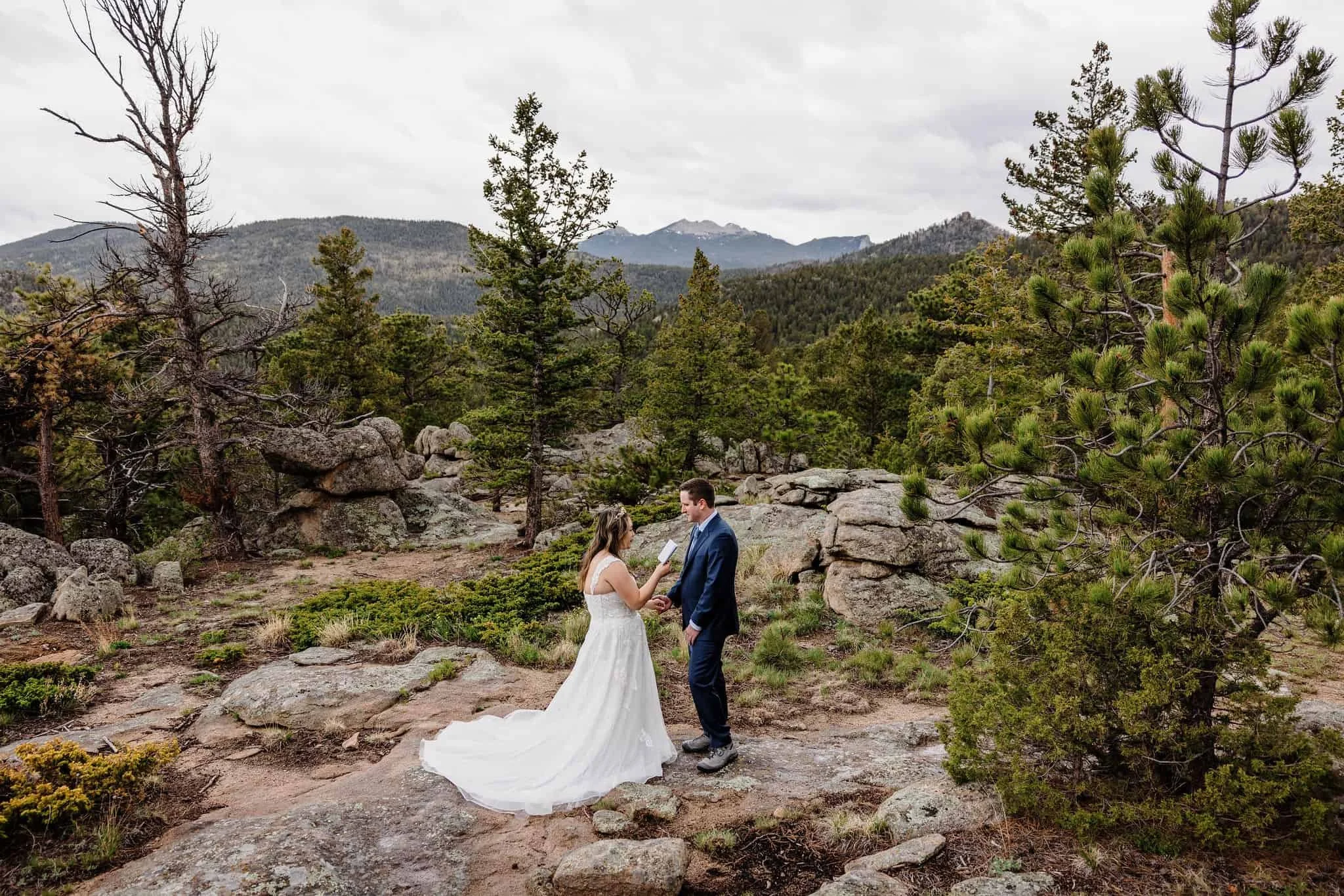 Colorado-Mini-Elopement-Photographer_0036.jpg