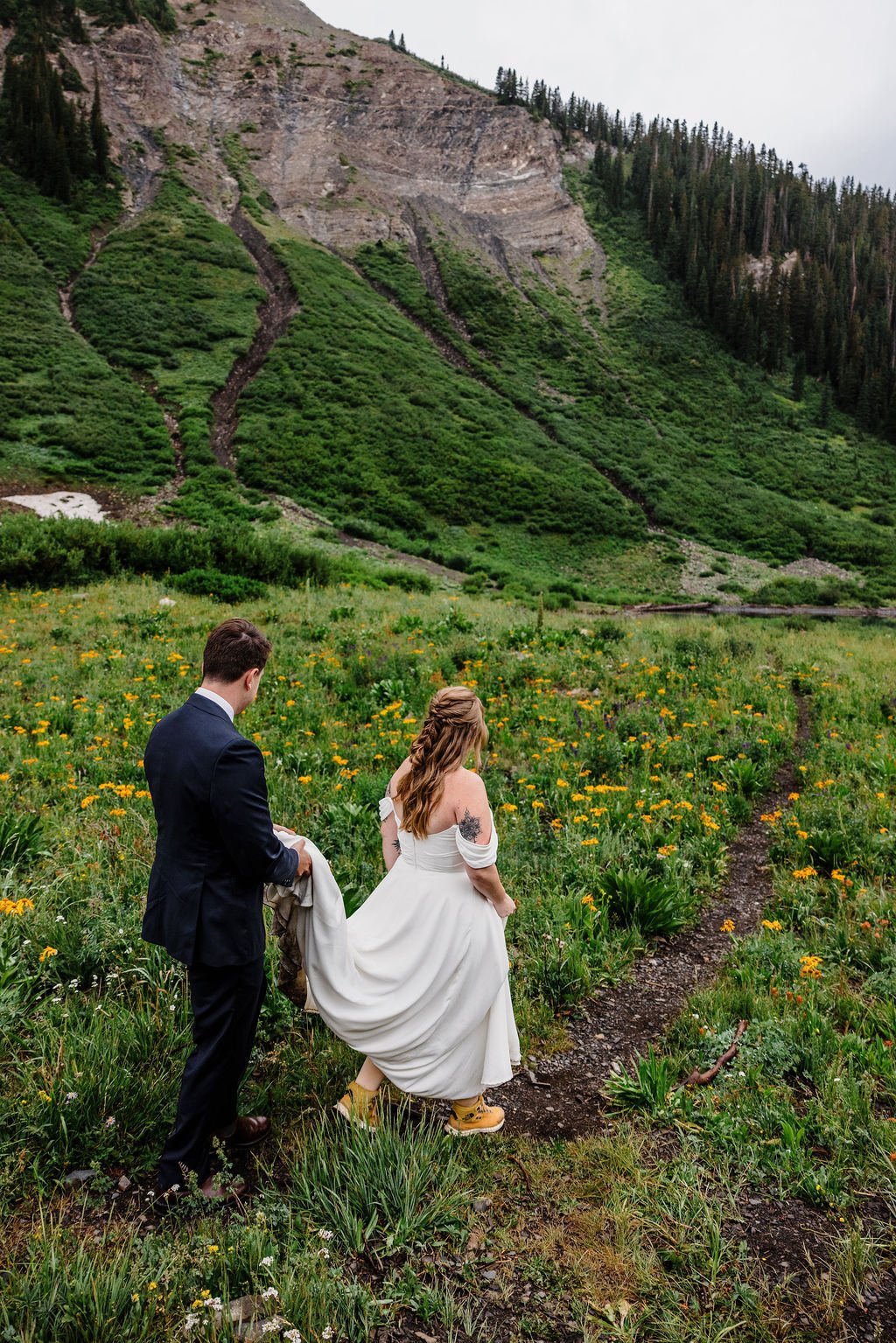 Crested-Butte-Colorado-Wildflower-Elopement_0047.jpg