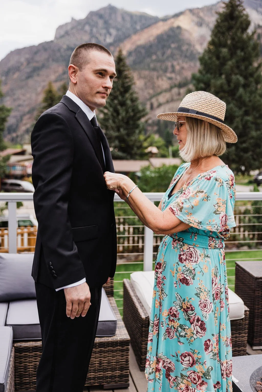 2-Day-Elopement-in-Ouray-Colorado_Vow-of-the-Wild-012.jpg