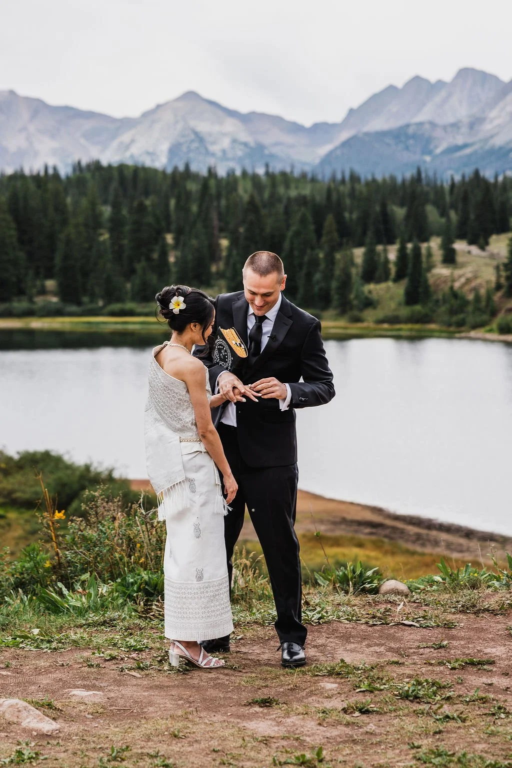 2-Day-Elopement-in-Ouray-Colorado_Vow-of-the-Wild-044.jpg