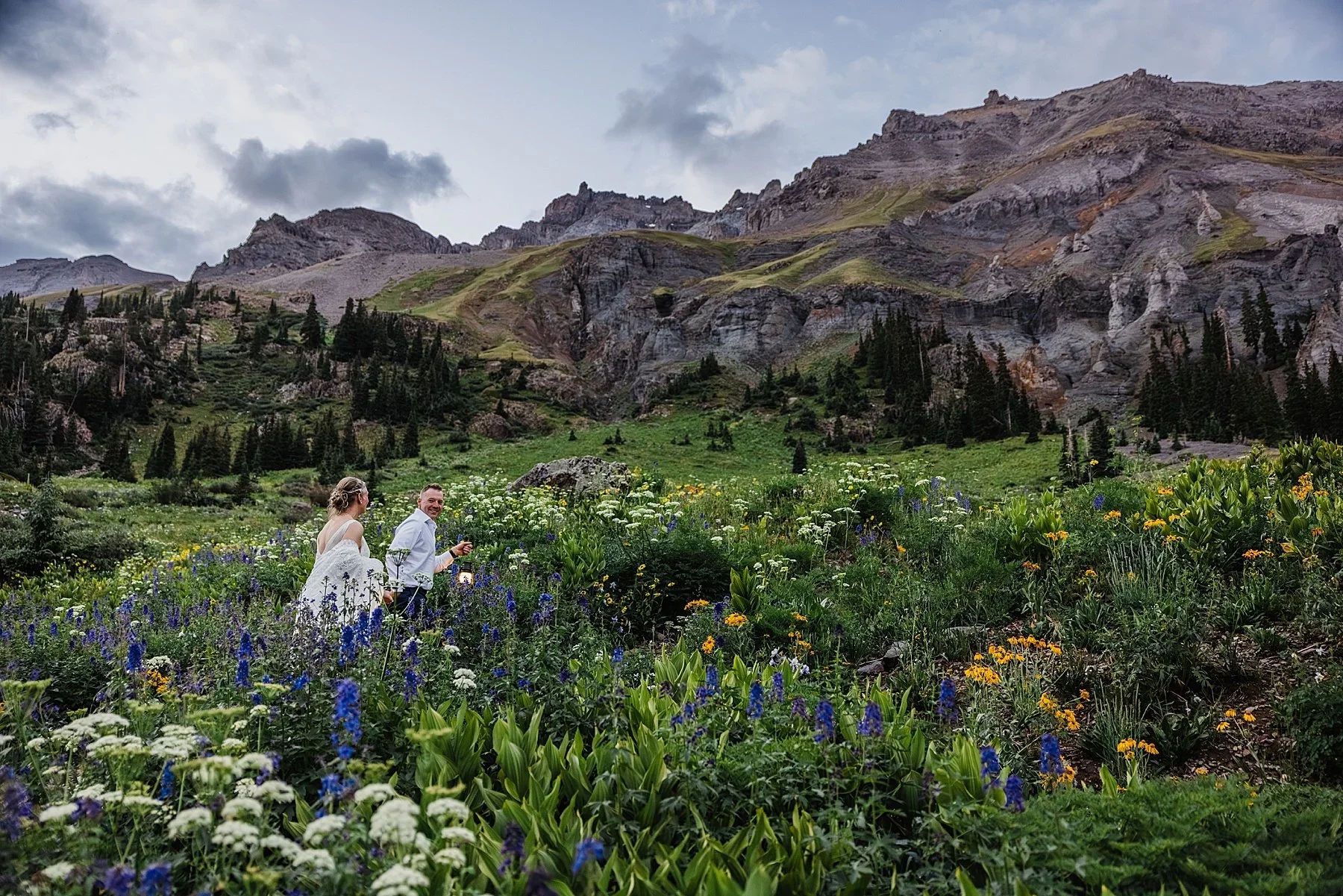 Sunset elopement in Colorado