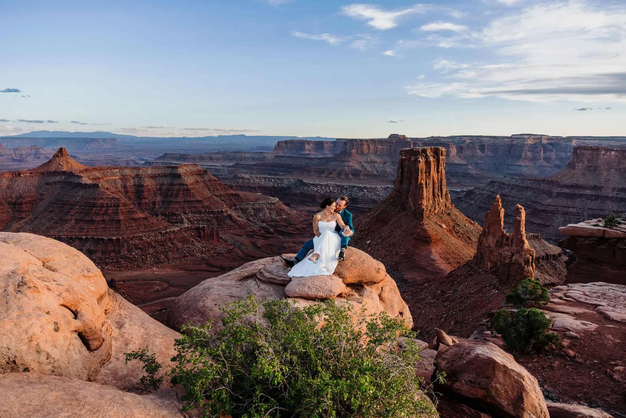 Sunset elopement in Moab