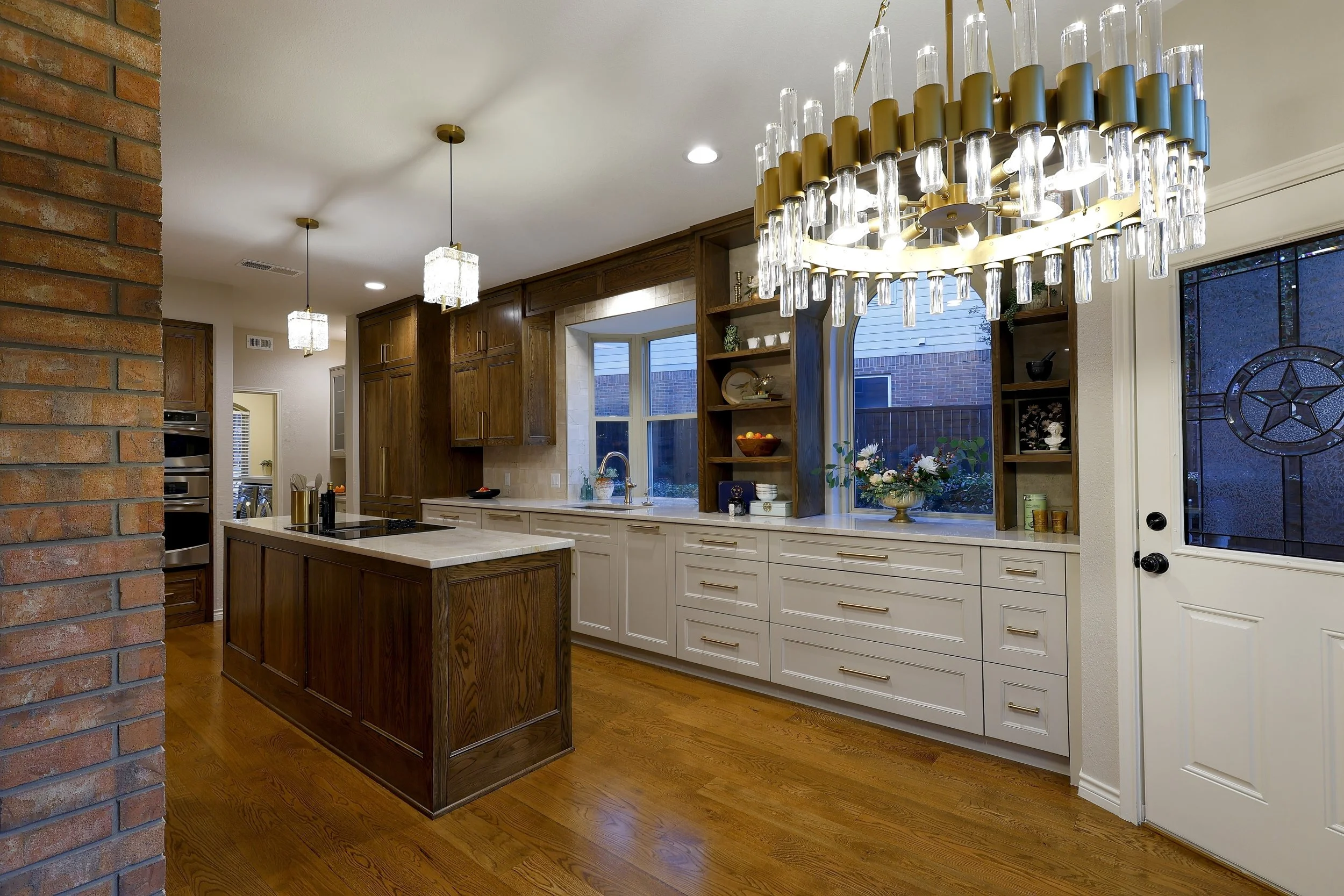 southlake kitchen renovaton with arched shelf.jpg