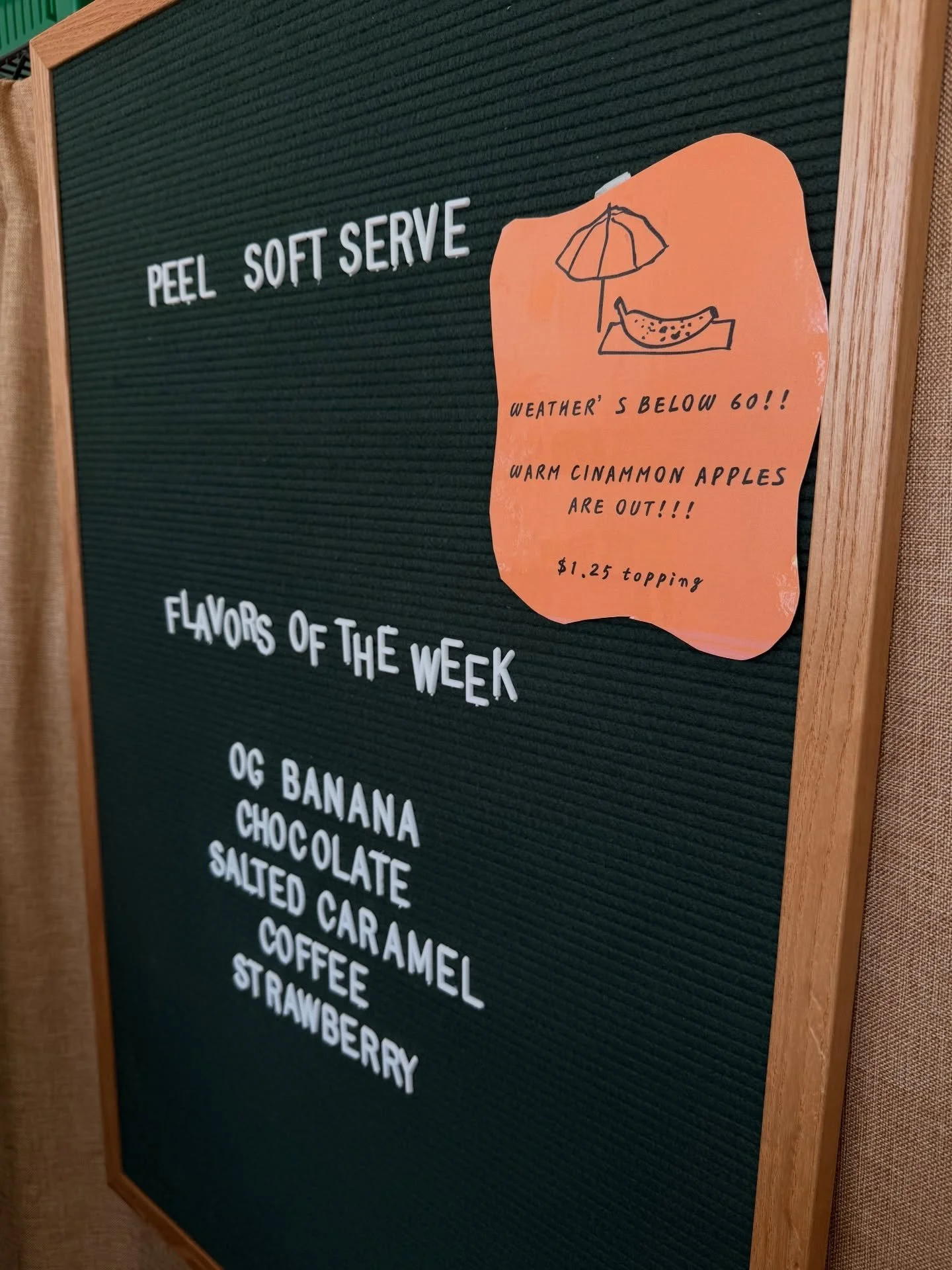 😮&zwj;💨🫰🏽Peel drops this week:

1. warm cinnamon apples - cus have you seen the weather? 
2. strawberry swirls - keeping it clean with bananas + coconut milk + strawberries 
3. coffee swirls - made with coffee from our local favorite @greatcircle