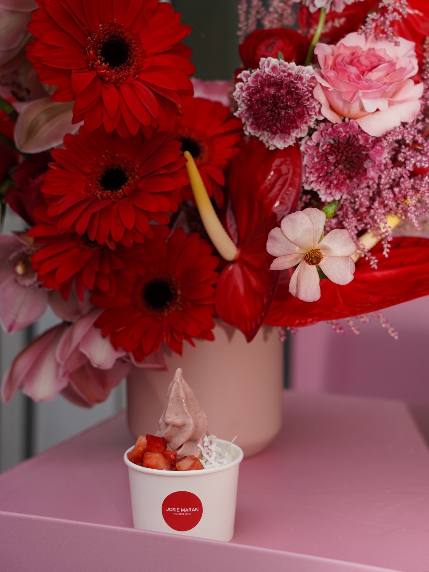 Busy January! ✨

Recap of Peel for @josiemaran @zappos and @frankiesbikinis. 

Custom flavors, custom carts and soft serve that&rsquo;s always good for ya 🤙🏽