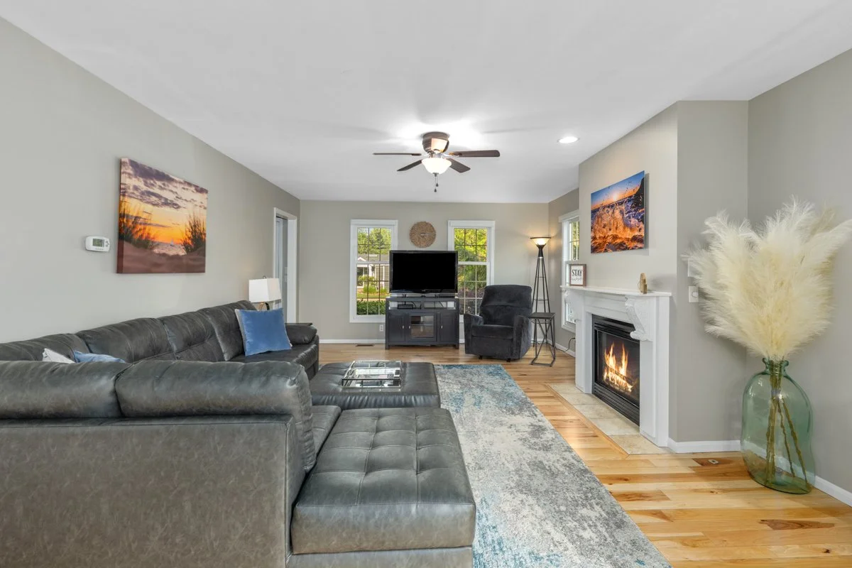 IMG_1002 (1) - Copy.jpg