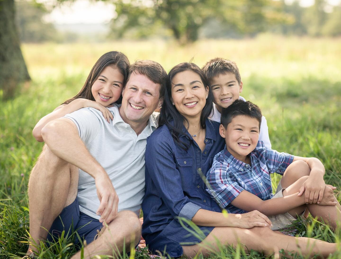 It may be snowing right now, but warmer days are coming as we all know. Colorado Spring Mini session dates are now available for booking. Great for updated family portraits, graduation photos and Mother&rsquo;s Day gifts! Gift Certificates also avail