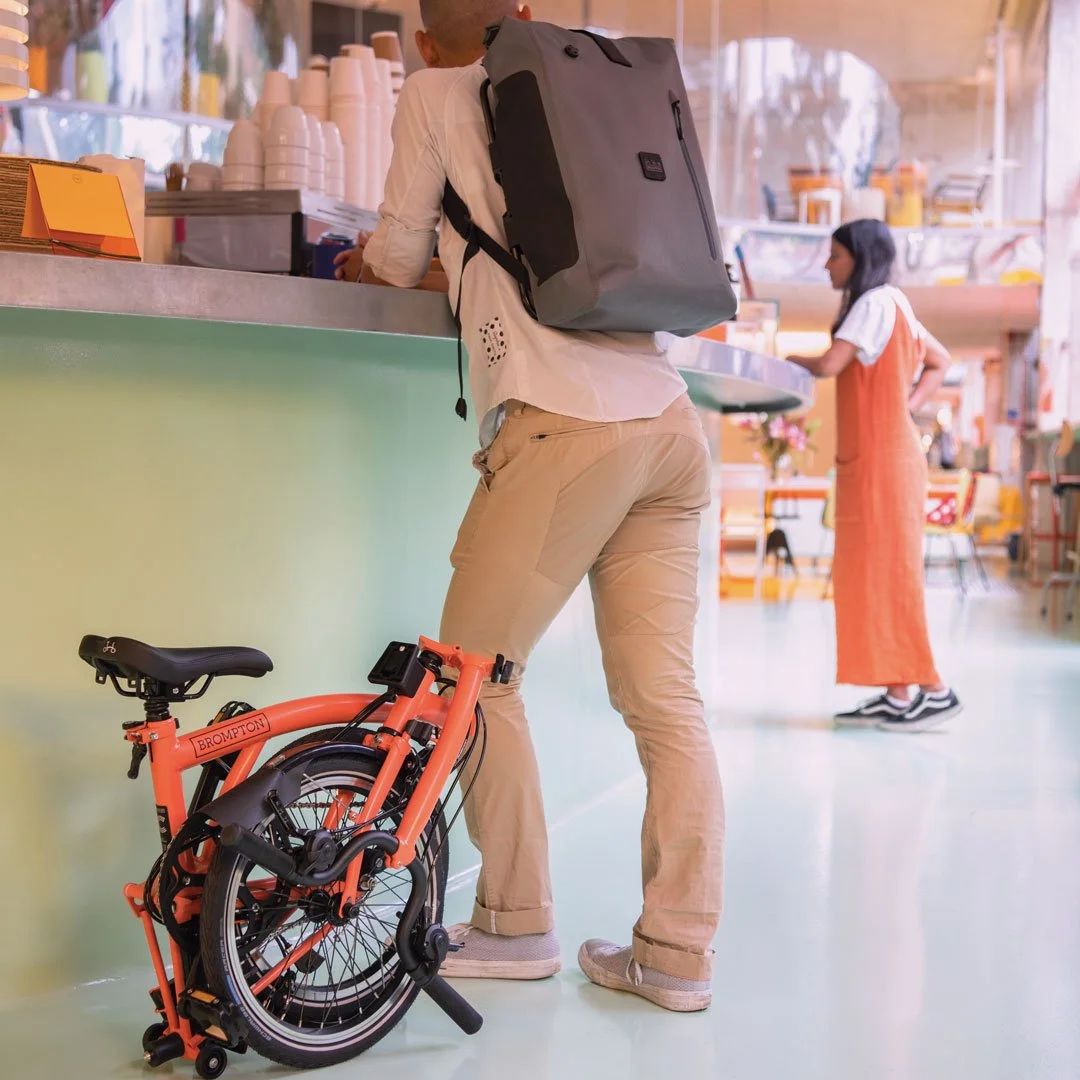 Q102864_brompton_bikes_australia_Borough_Waterproof_Backpack_Graphite_1.jpg