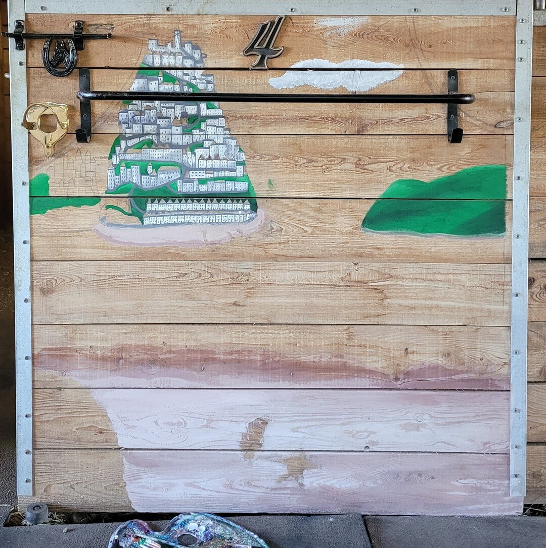 The first mural is part way finished on the stall door. Which Mythological horse do you think this seaside scene is inspired by? 🐠
🦄👑🦋--------------------------------------------🦋👑🦄
Stay tuned for more updates and painted stalls! If you are in