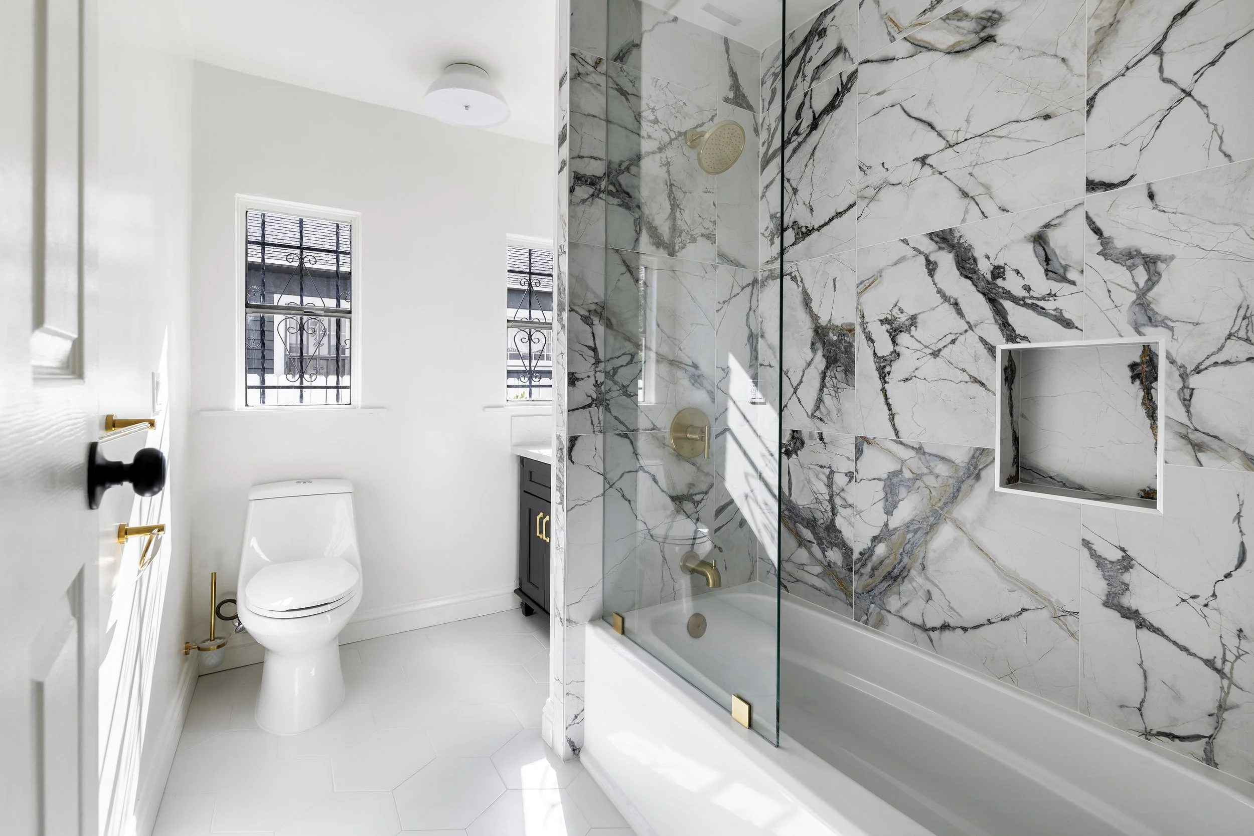 BRRRR Strategy_Ari Wintraub_Sothebys (1).jpg