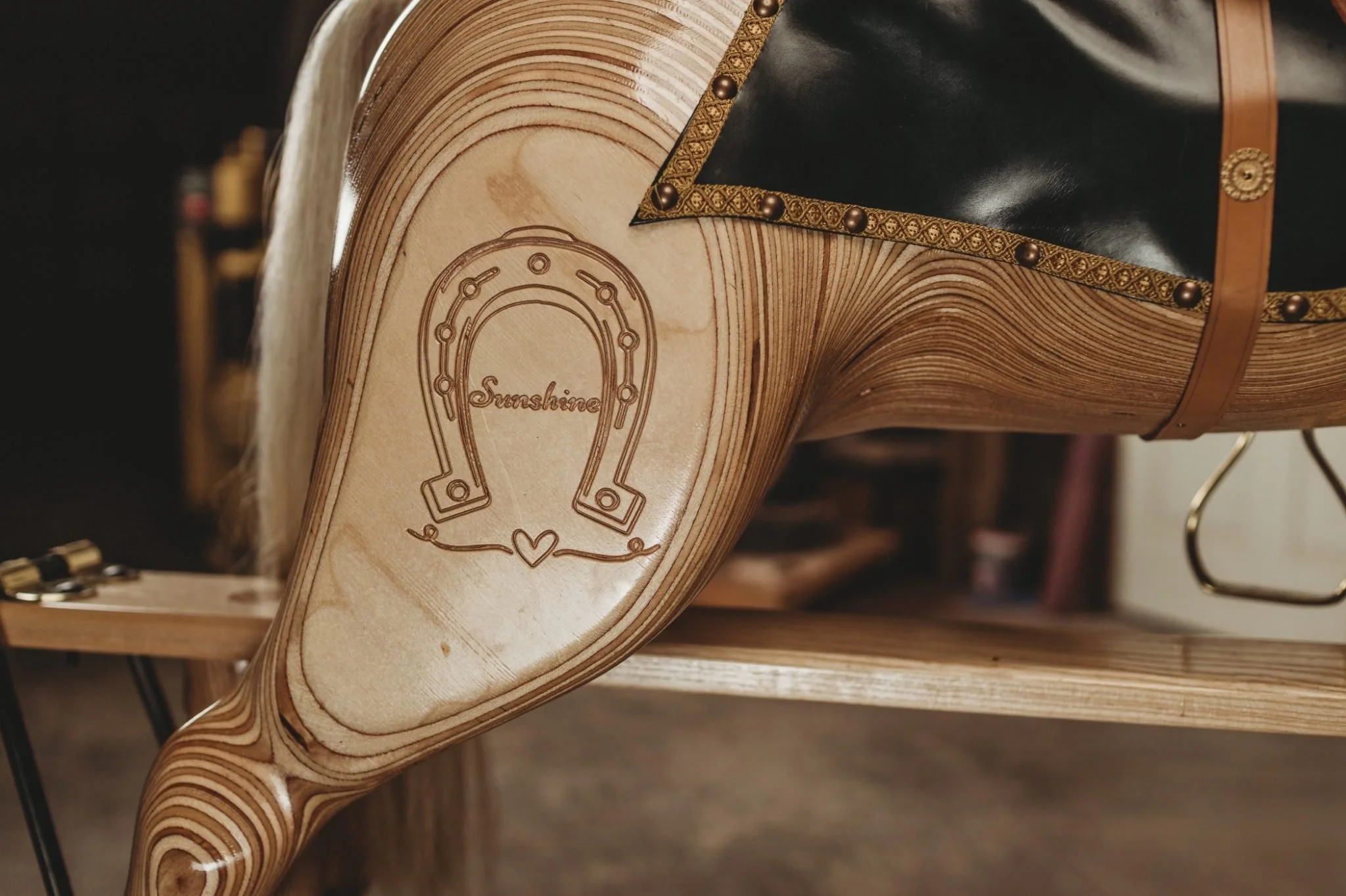 la-gra-rocking-horse-03-2048x1365.jpg