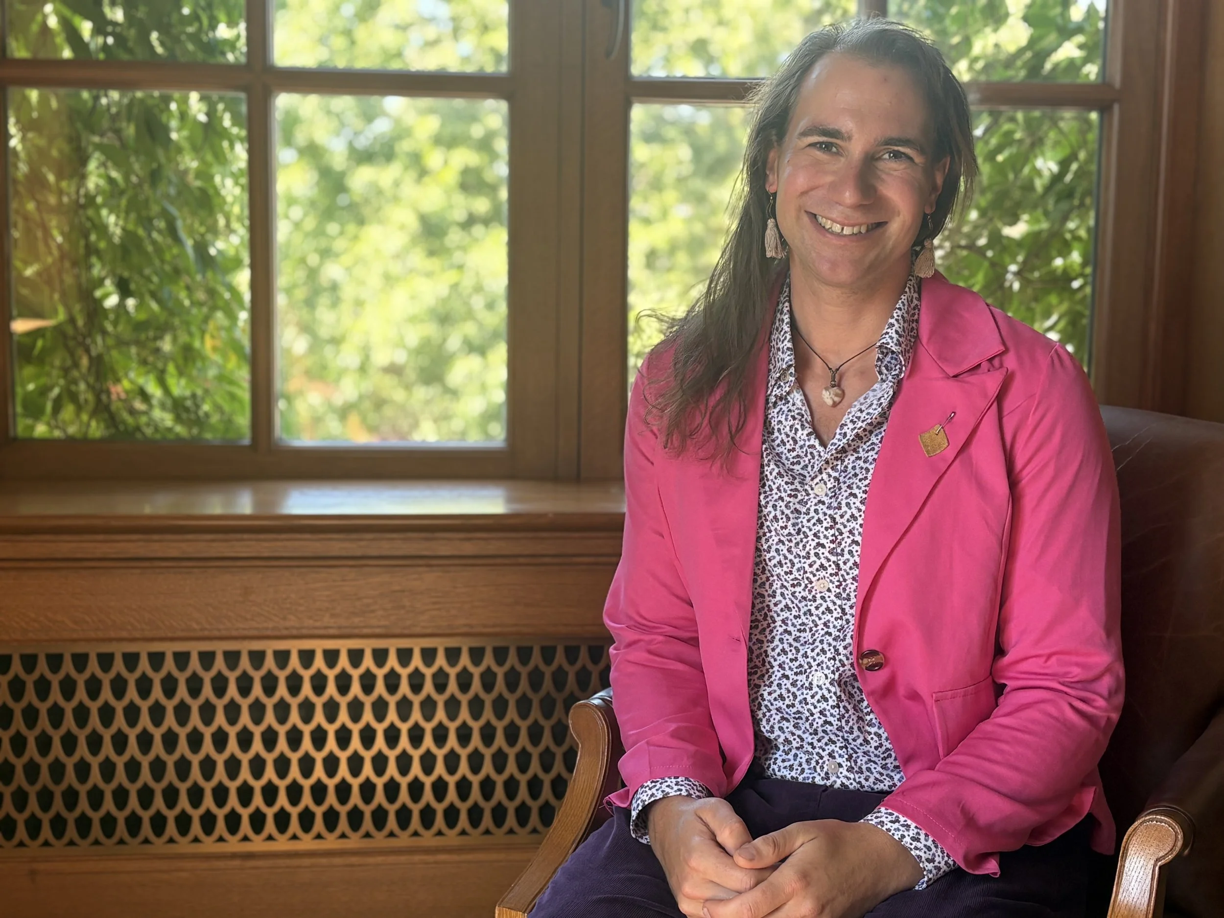 Secure Workplaces for 2SLGBTQIA+ Employees: A Coaching Approach for Managing Across Differences