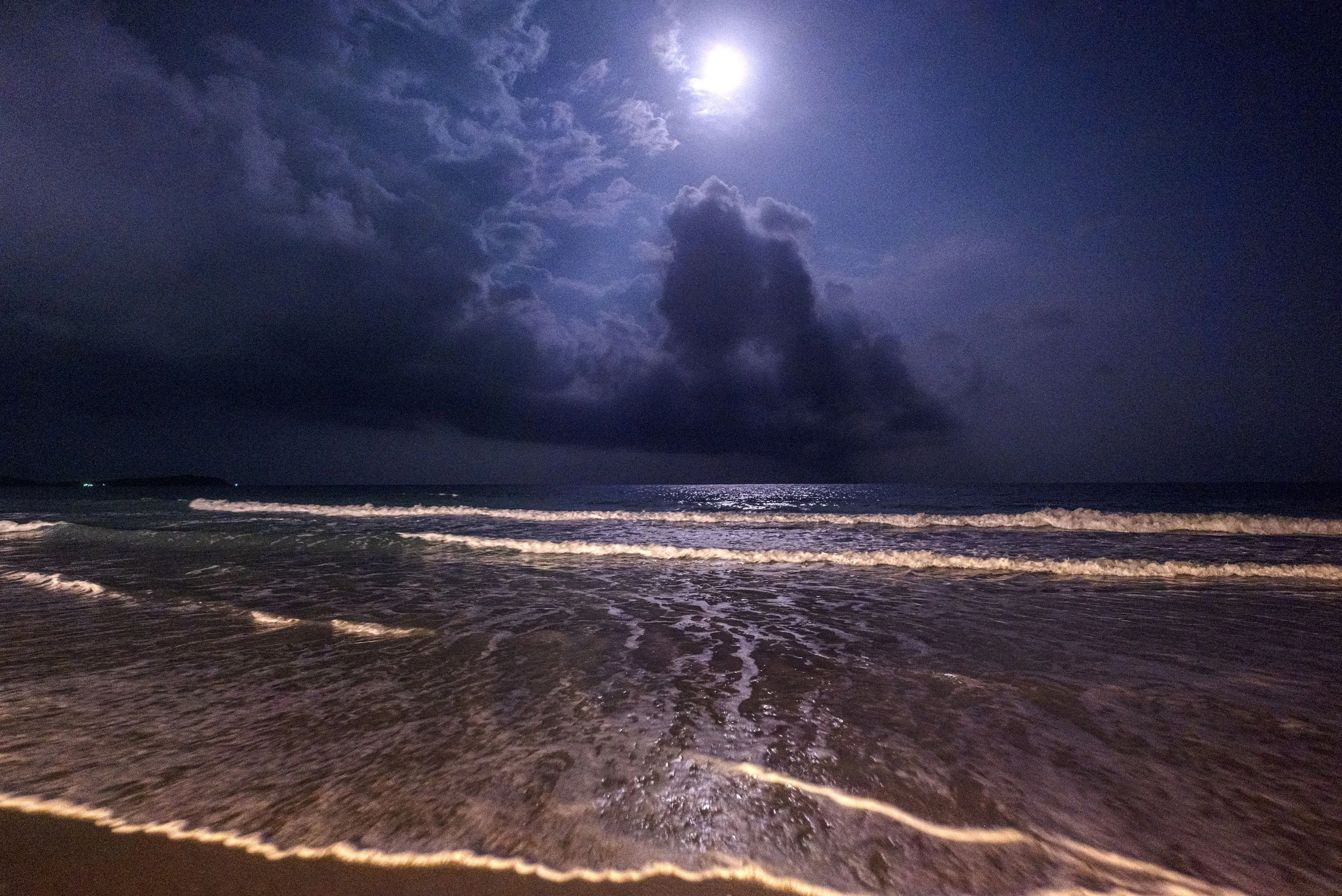 Mond über dem Golf von Thailand, 2026-02