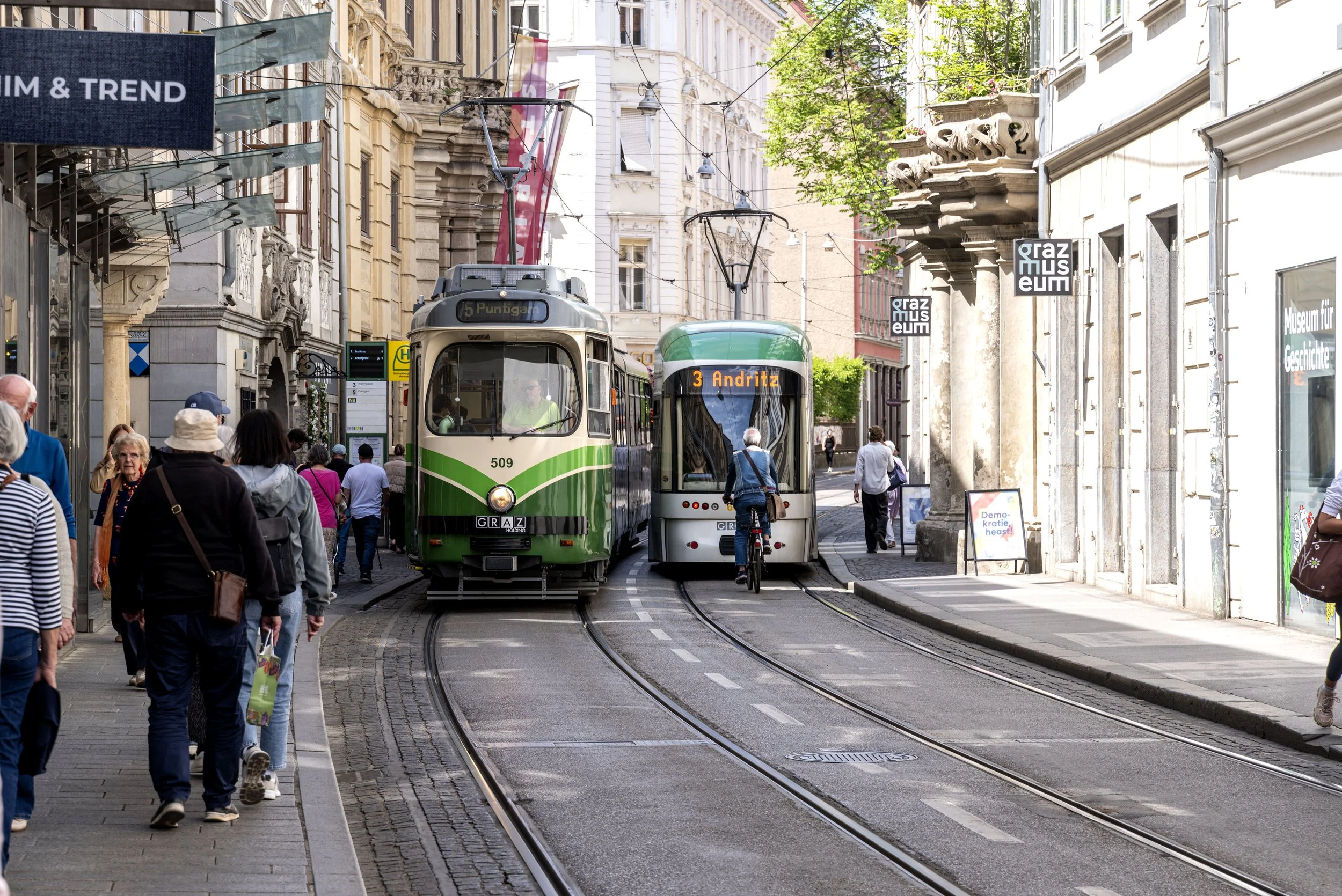 Tram in der Sackstrasse in Graz, 2026-05
