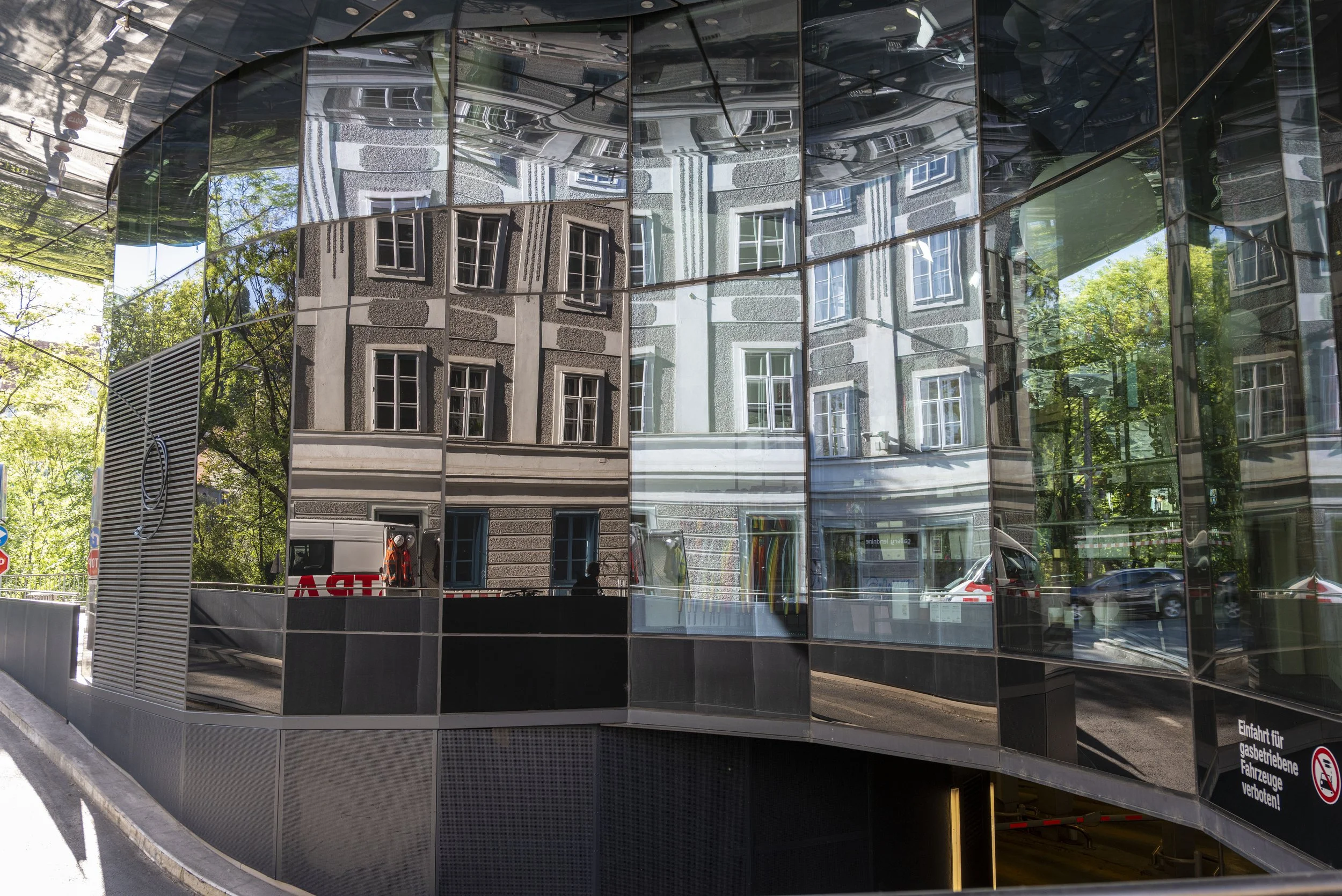 Glasfassade Kunsthaus Graz, 2026-05