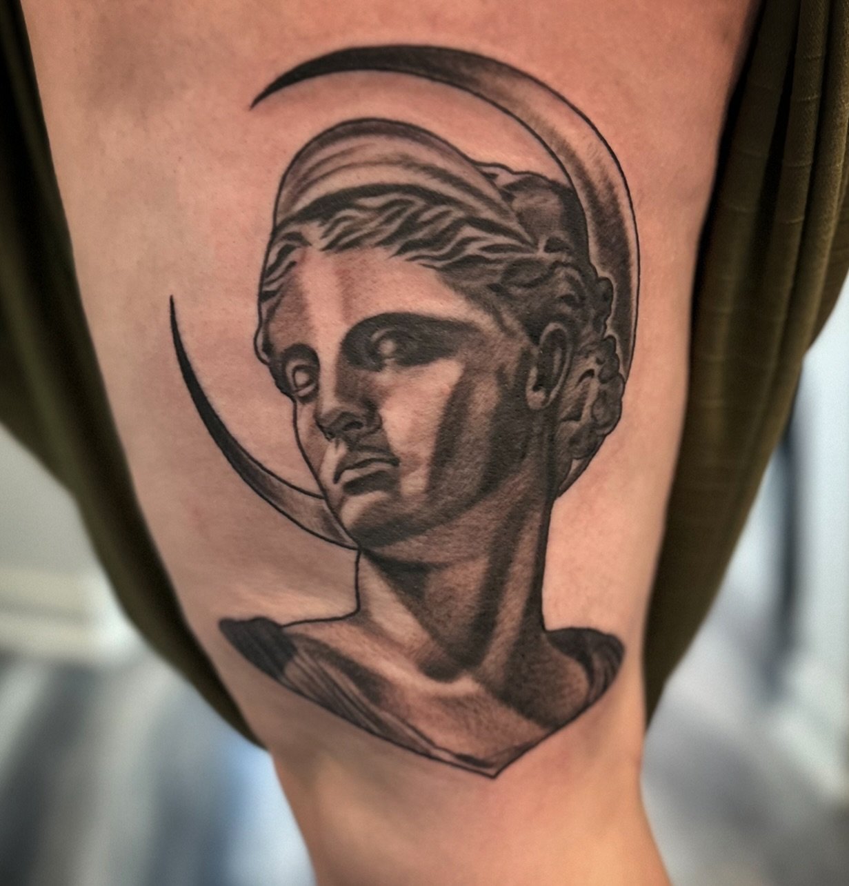 This was the project that came from when I posted a project request. I wanted to try my hand at some black and grey realism techniques, and while I wouldn&rsquo;t necessarily call this realism, I did enjoy it and learn a lot from the project! 

It&rs