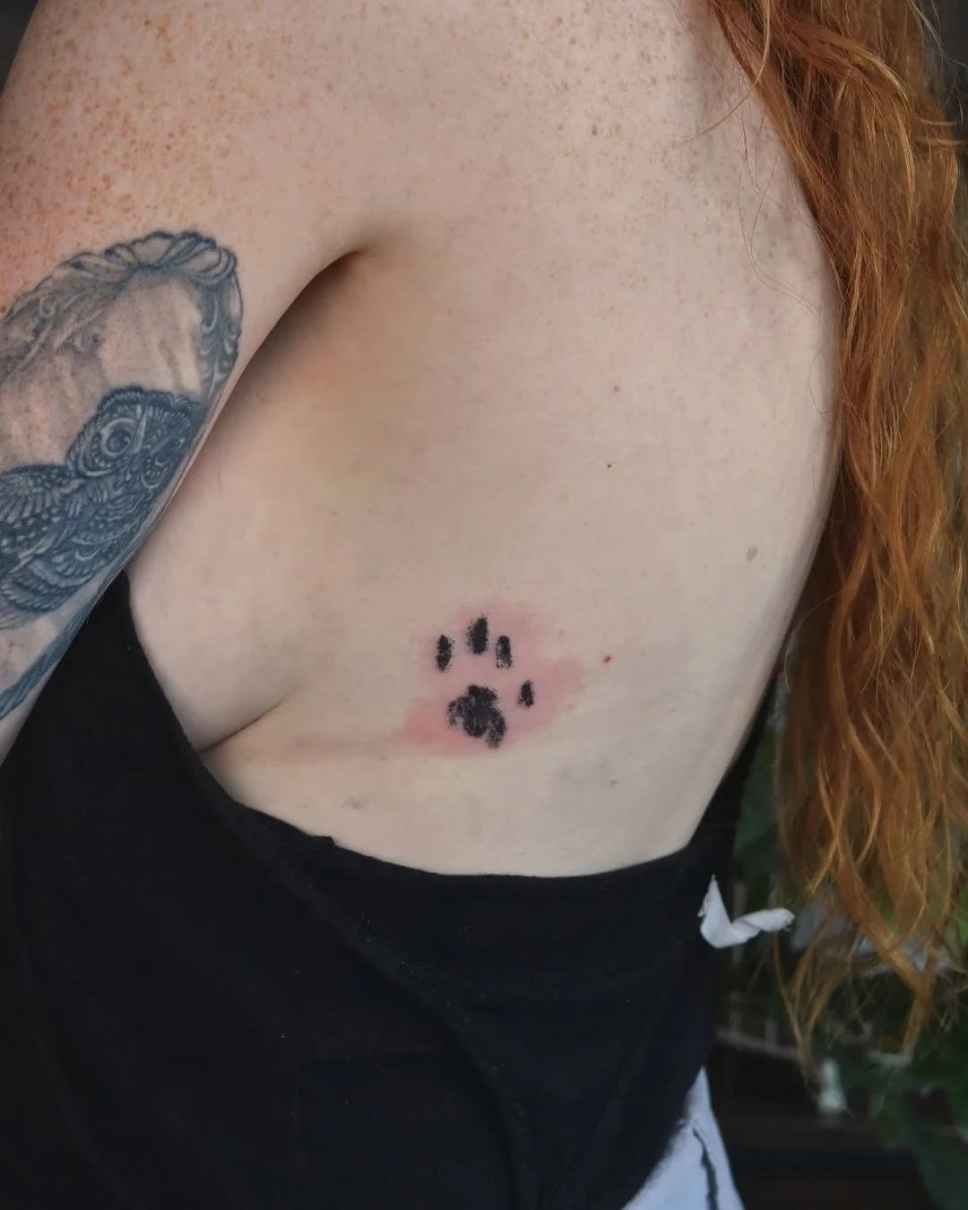 Sweet little memorial pawprint for Laney 🤍

#memorialtattoo #petmemorial #petmemorialtattoo #pawprinttattoo #pawprint