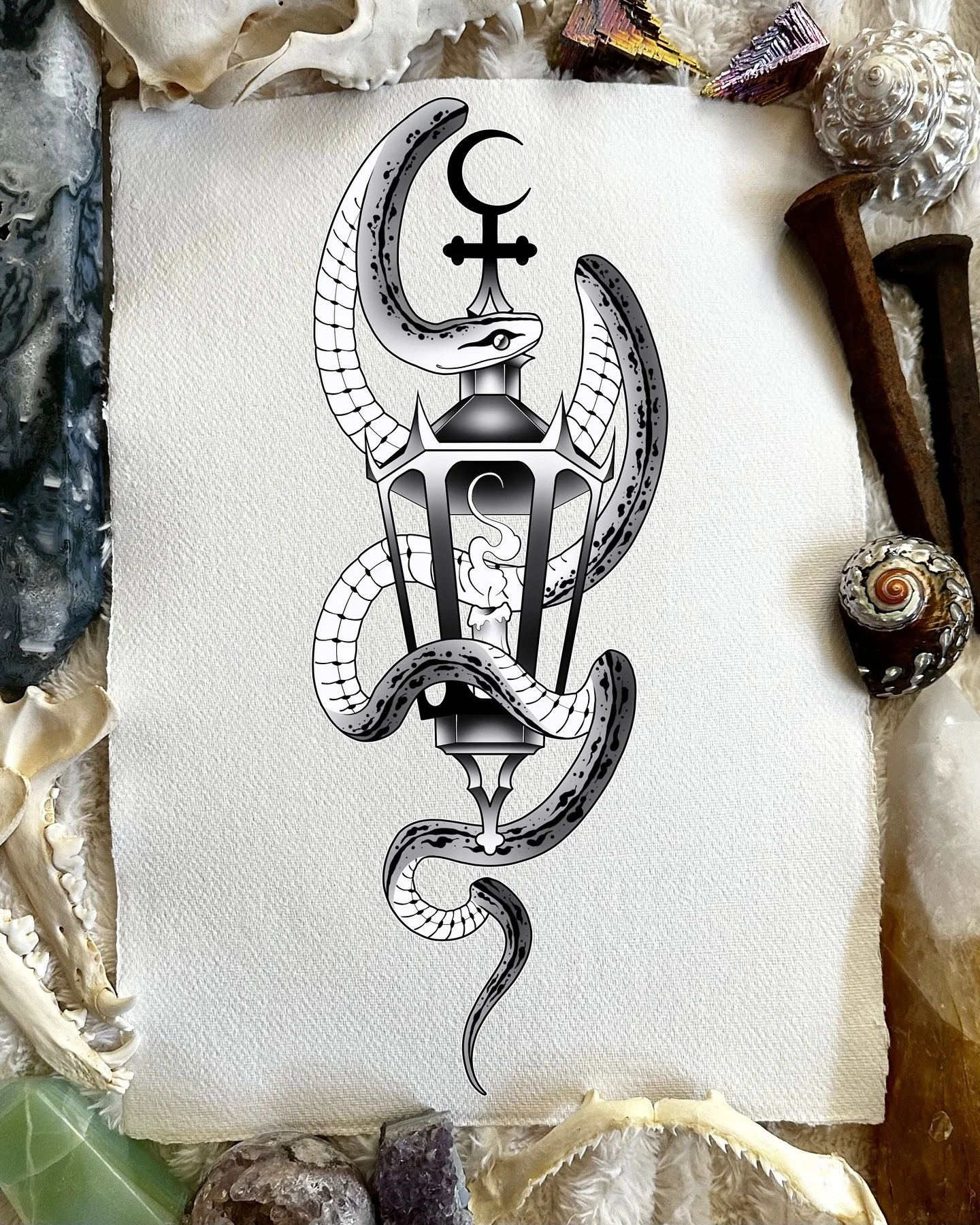 Available lantern/snake. Would look particularly good on an outer thigh or outer calf. Fill out the proposal form that&rsquo;s linked in my bio if you&rsquo;d like to book an appointment! Currently booking a few October dates and November (:

#eugene