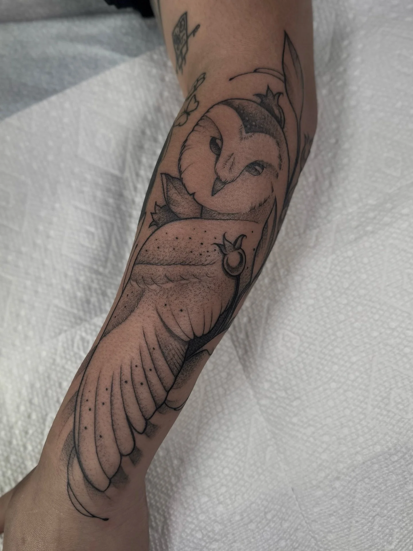 Such a joy to work on this barn owl piece today🍁