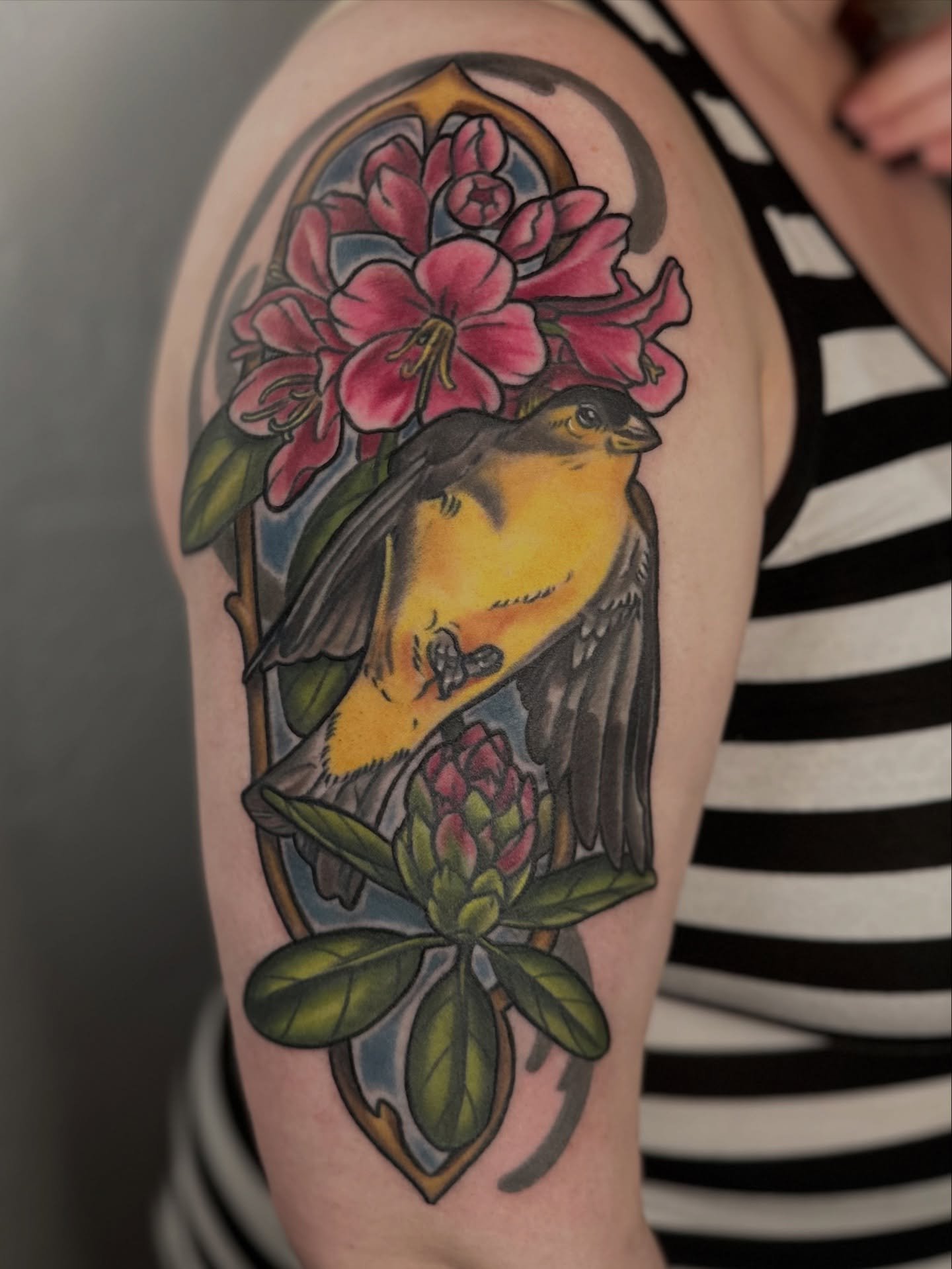 A mostly healed predrawn Washington piece. The goldfinch and rhododendron. Thanks as always for making the trip, Whitney!