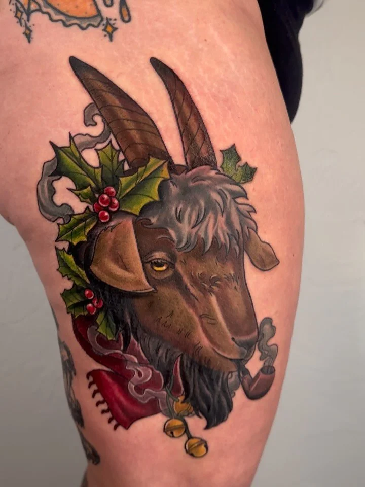 Merry Christmas, everyone! Here&rsquo;s my predrawn Yule tattoo of the year. 

Thanks so much for coming over from Bend to get it, @therealahdrikent! 6 hours of tattooing and then driving back was badass. 

#christmastattoo #eugeneoregon