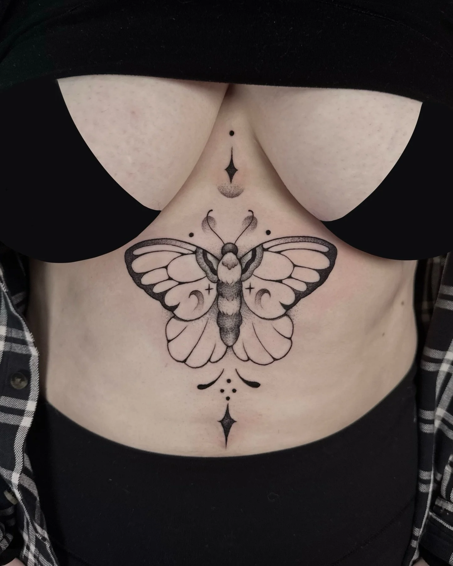 Happy to have gotten to do this tummy moth 😊