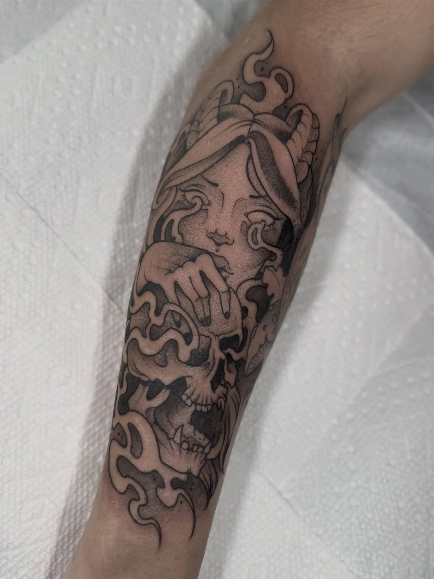 Cool demon witch sucks the life out of a gnarly, busted, fanged skull💀🖤🫶 plus a healed forearm shot as we start to blend this half sleeve together.
Available dates in March: 
&bull; March 11
&bull; March 14
&bull; March 18
&bull; March 28 
Book at