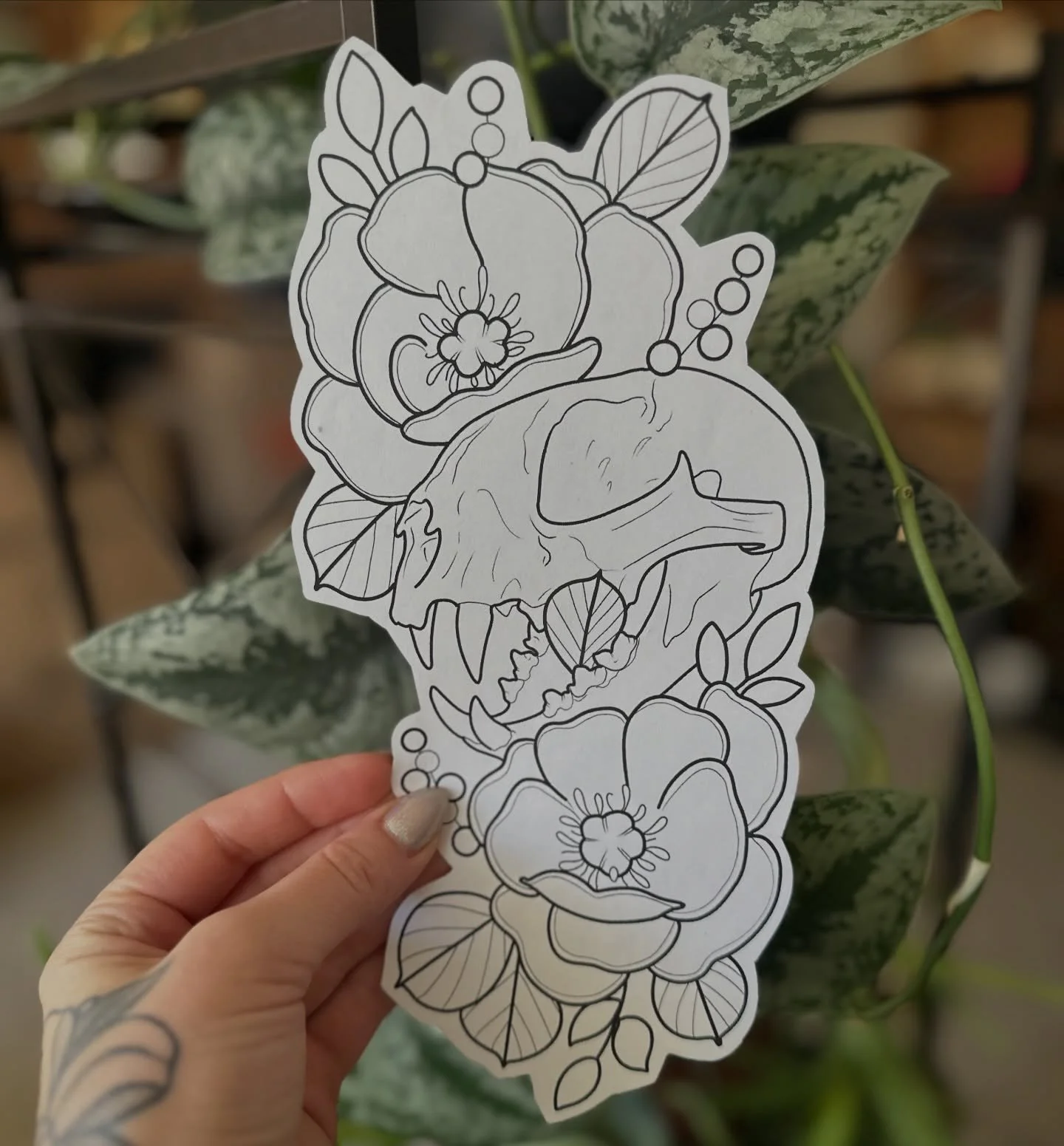 *Edit- CLAIMED* 

I would love to tattoo this in full color at the upcoming @sevenfeatherstattooexpo in Canyonville! April 17-19. Dm me for details. 

#southernoregon #tattoos #tattooexpo