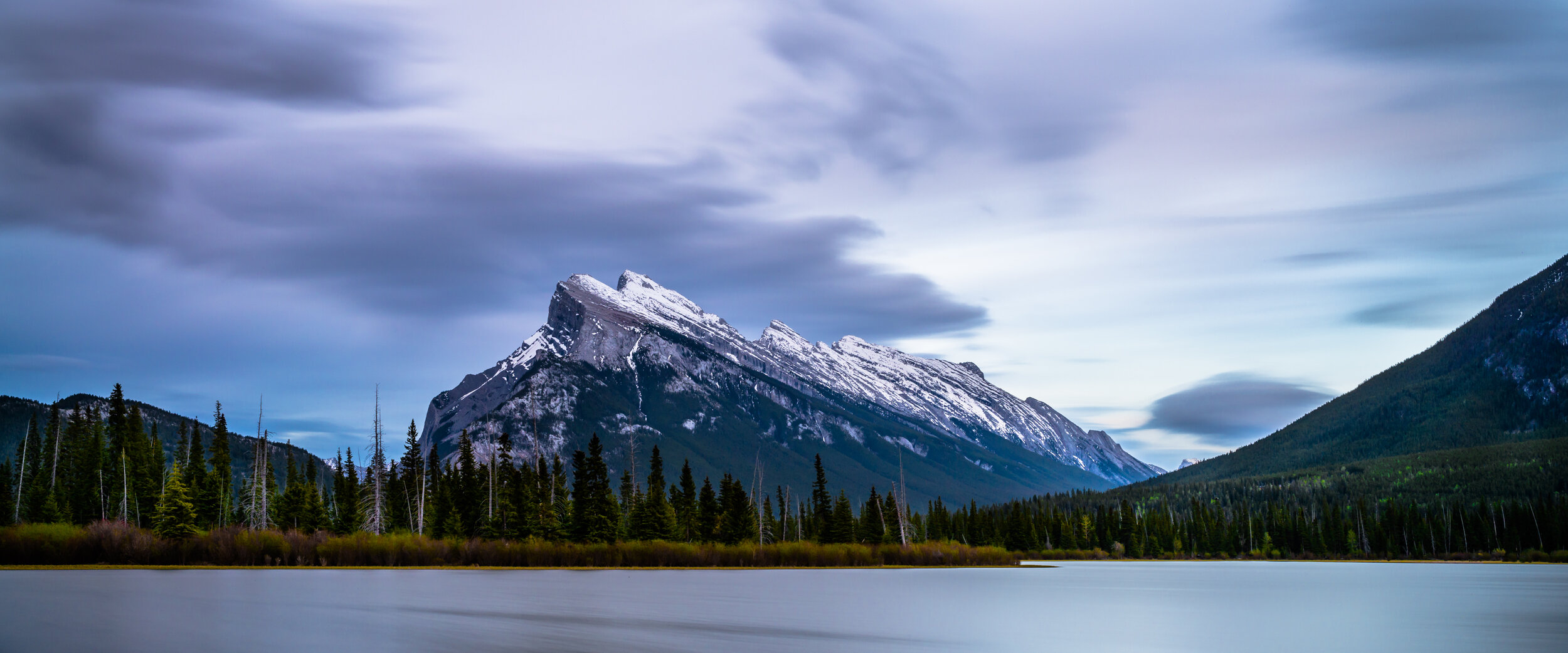 mt_rundle_01.jpg