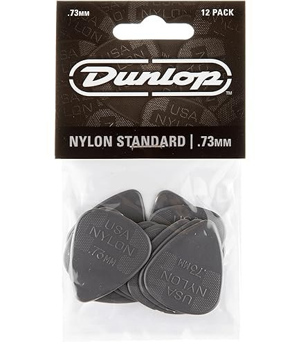 STANDARD NYLON GUITAR PIC