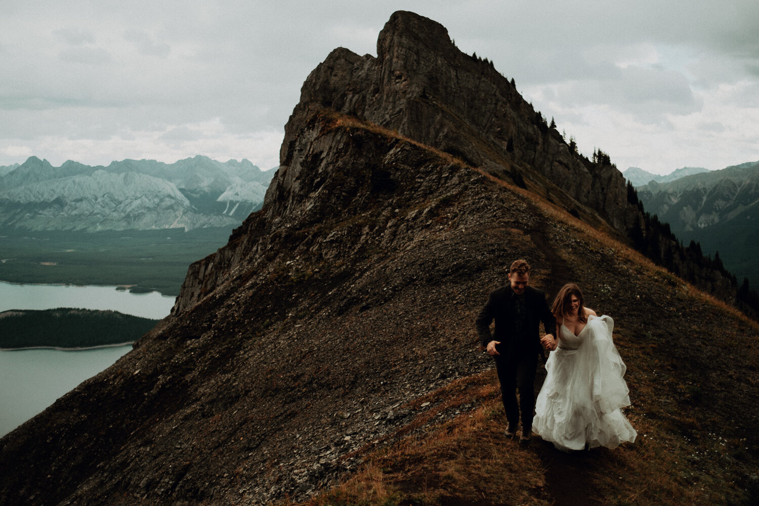 Best-Banff-Wedding-Photographer-15.jpg