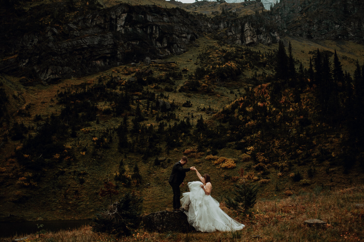 Best-Banff-Wedding-Photographer-25.jpg