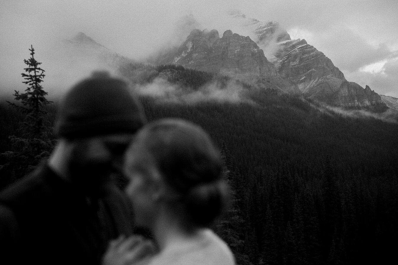 Banff-Wedding-Photographers-41.jpg