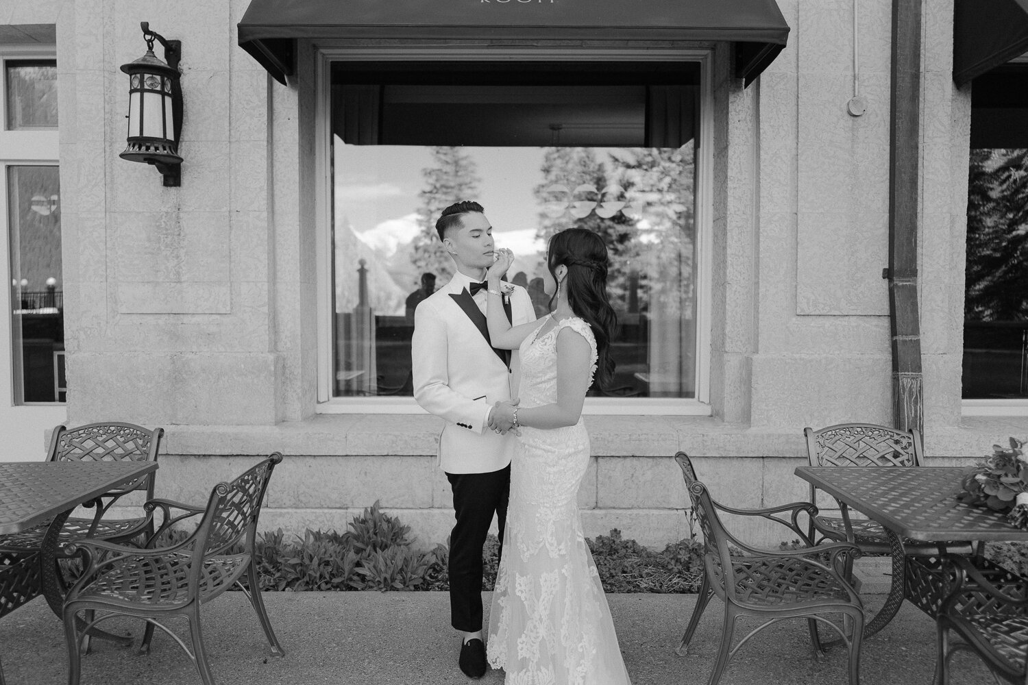Best-Banff-Wedding-Photographer-119.jpg