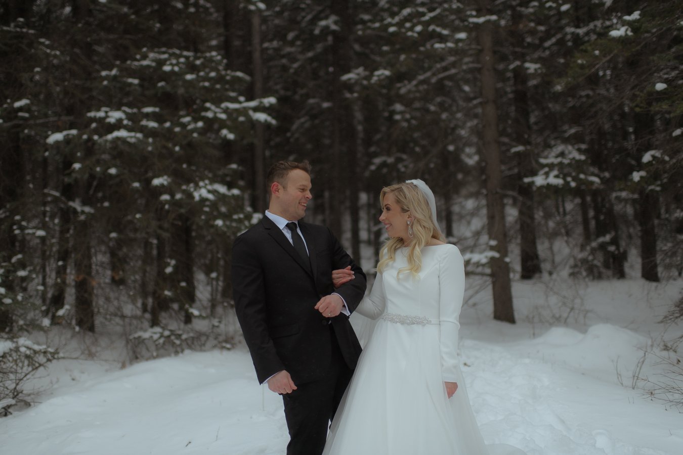 Banff-Wedding-Photographers-60.jpg