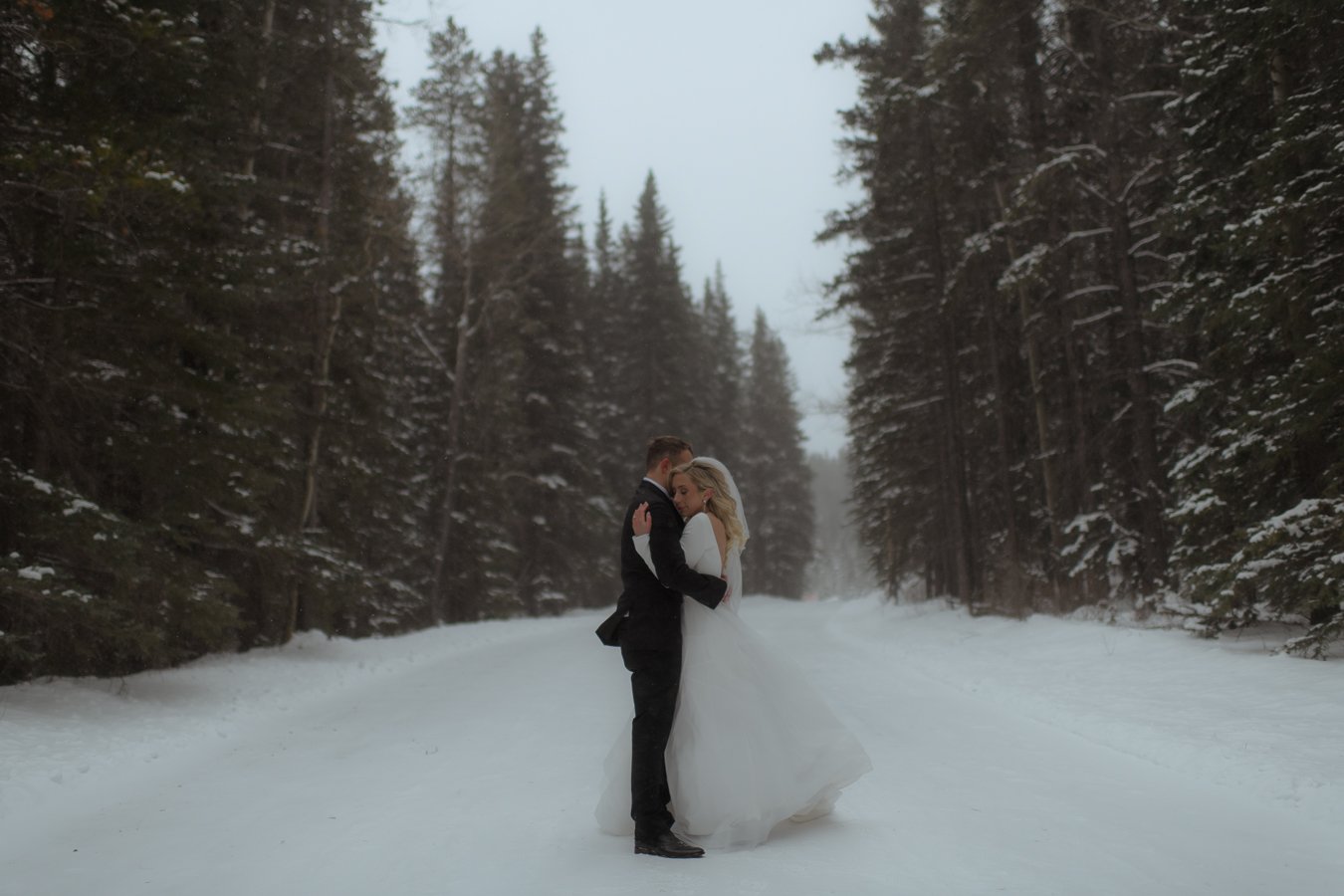 Banff-Wedding-Photographers-62.jpg