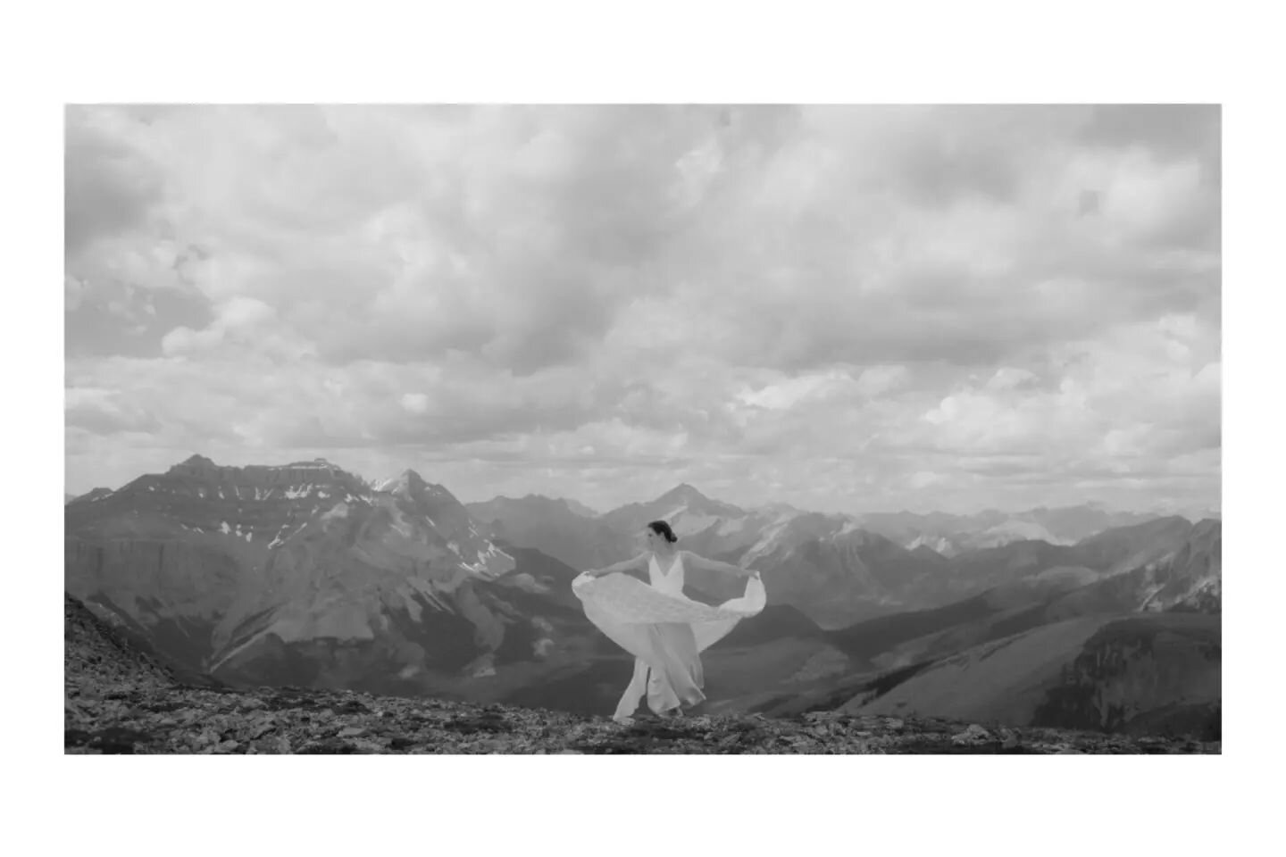 Sometimes it's okay to forego tradition and just do you. 
.
.
.
.

#lakelouisewedding
#banffnationalpark #jasper #lakelouise #fairmontmoments #fairmont #luxurywedding #luxurybridalbeauty #voguewedding #styledwedding #victoriawedding #lakelouiseinn #m