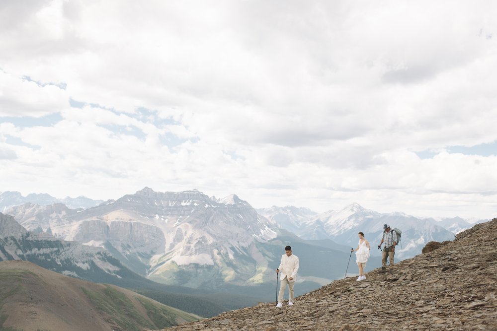 Helicopter-Wedding-in-Banff-National-Park-86.jpg