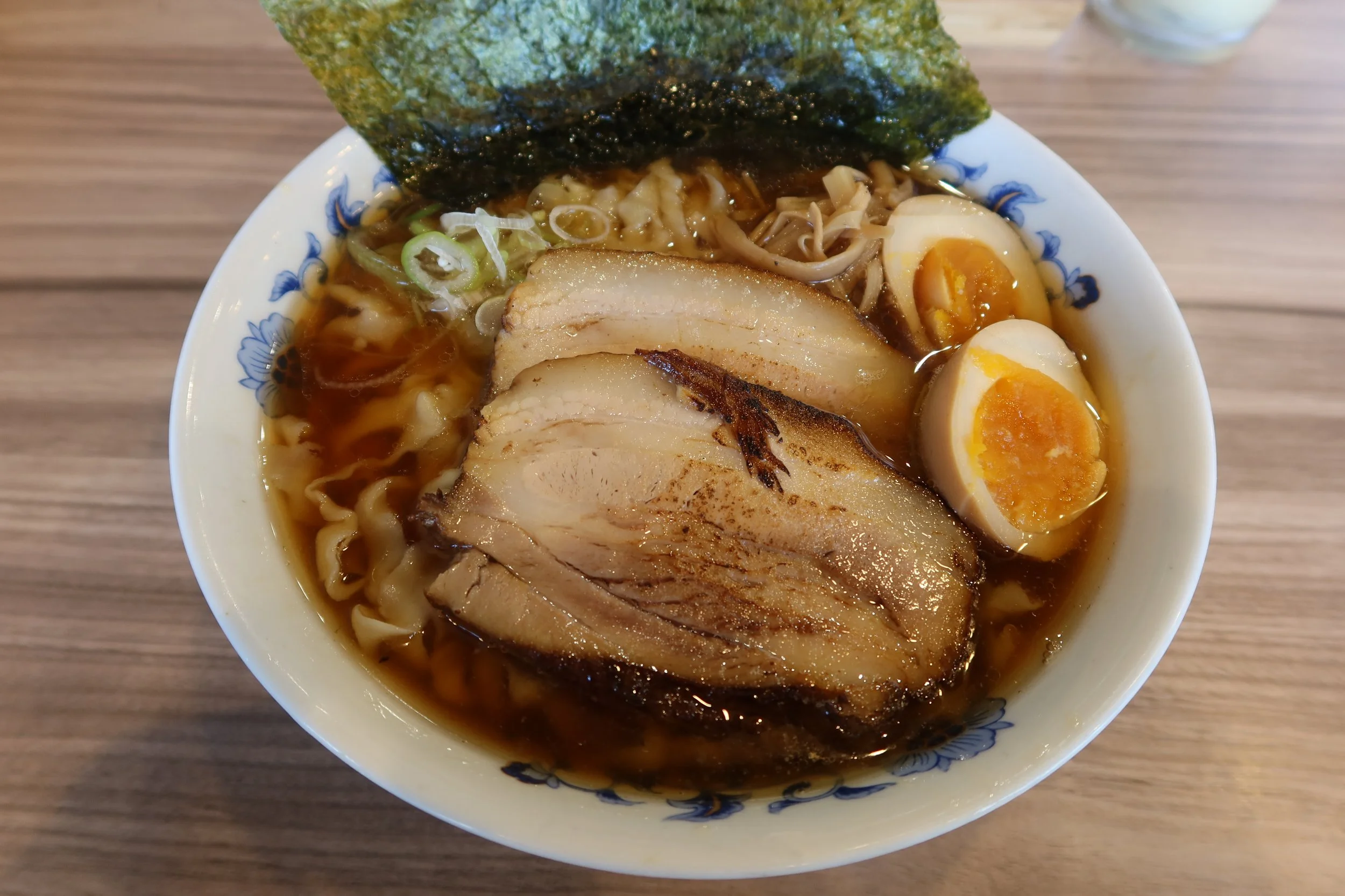 Tokusei shoyu ramen (特性 正油) at Kujira Shokudo