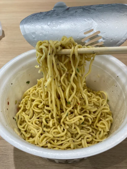 Acecook Demon Mayo Pepper Mazesoba / 鬼マヨペッパーまぜそば — Nama