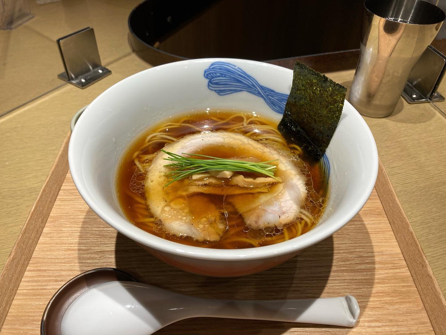 Shoyu Ramen at Nippon Ramen Rin inside of JR Tokyo Station.
This ramen shop serves great ramen inside of the gates of JR Tokyo Station, which means you can eat here without leaving the gates of the station. Very convenient if you&rsquo;re transferrin