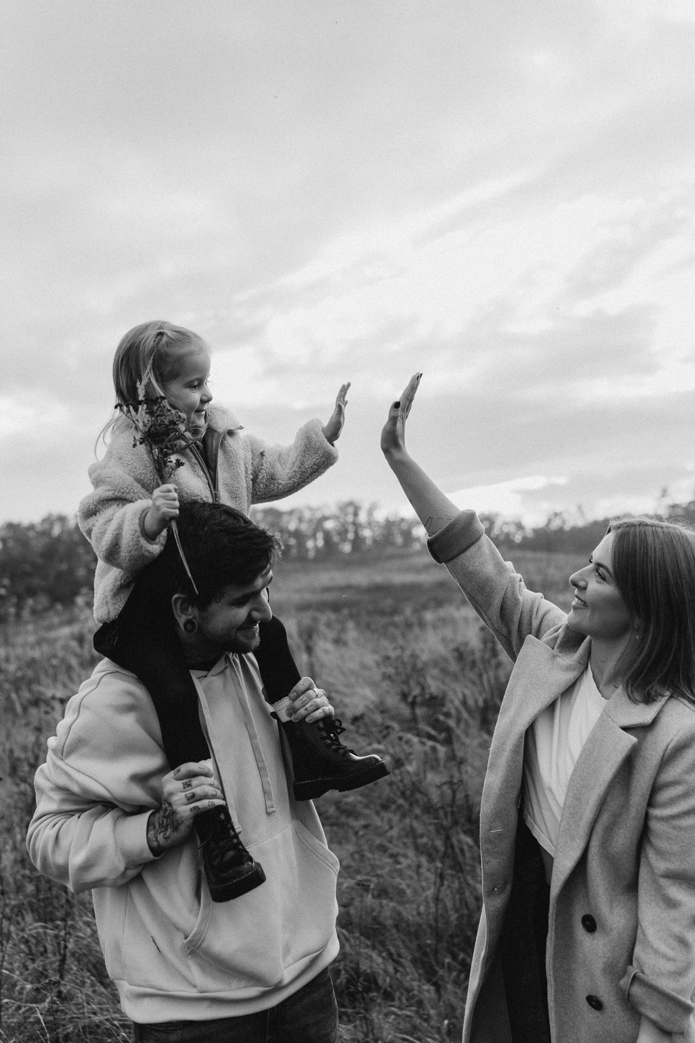 Spontánní rodinný moment zachycený bez pózování