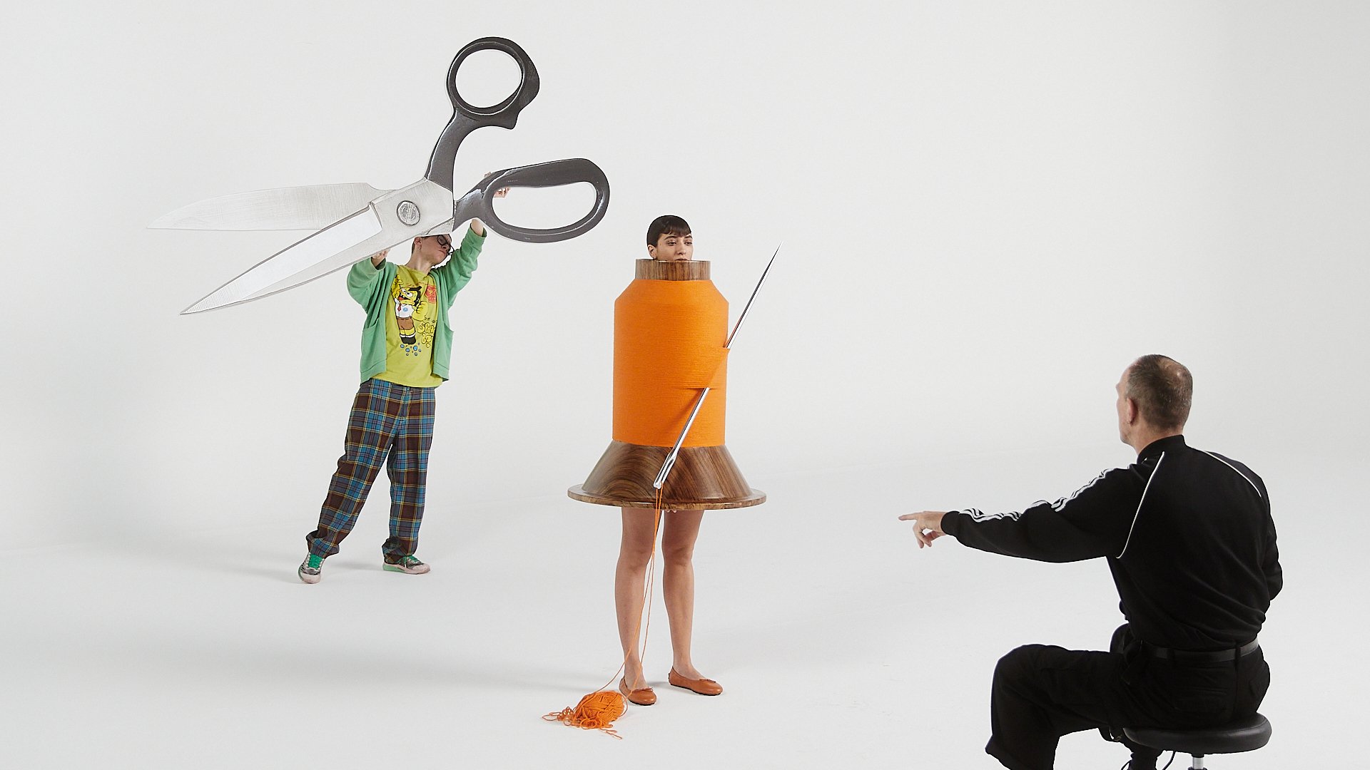 THE-ART-OF-CRAFTSMANSHIP-A-PROJECT-BY-TIM-WALKER_MAKING-OF-IMAGES-6.jpg