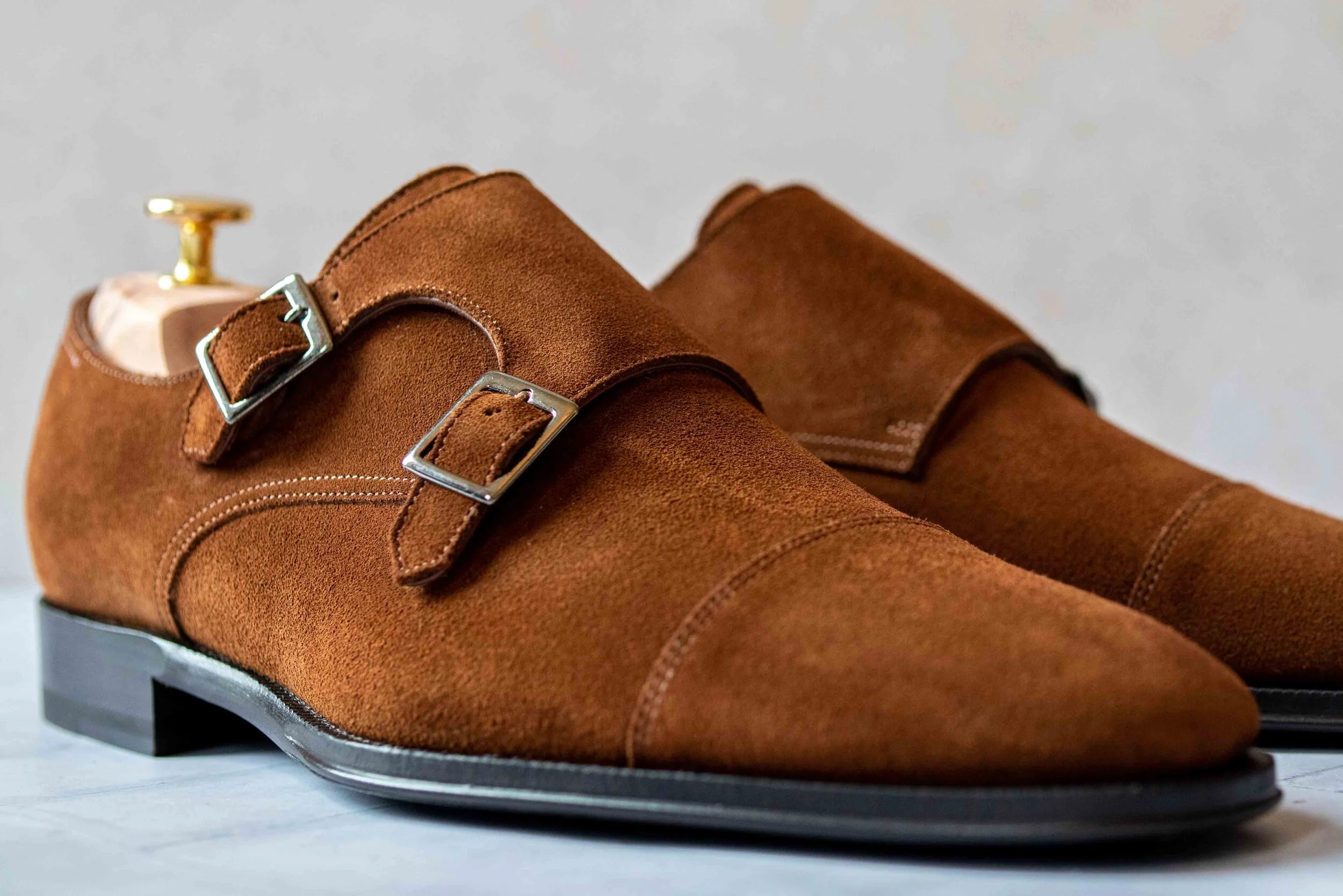 Mens suede buckle shoes deals
