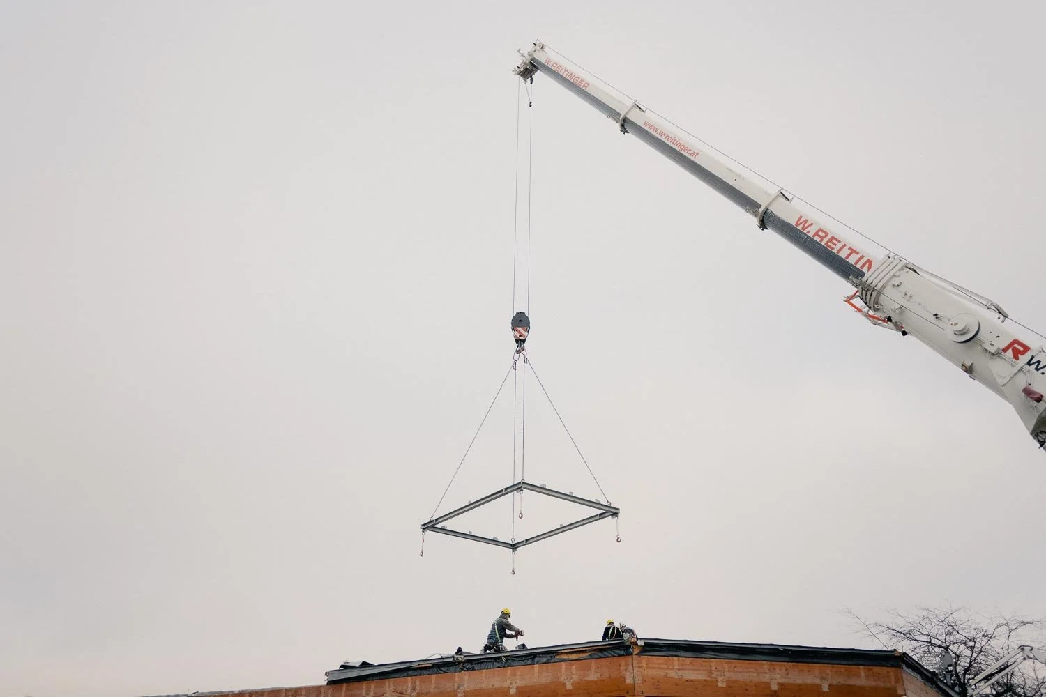 Baustellenfotos vom Rückbau des ehemaligen Steinmetz-Betriebs in Hollabrunn für Smartvoll Architekten.